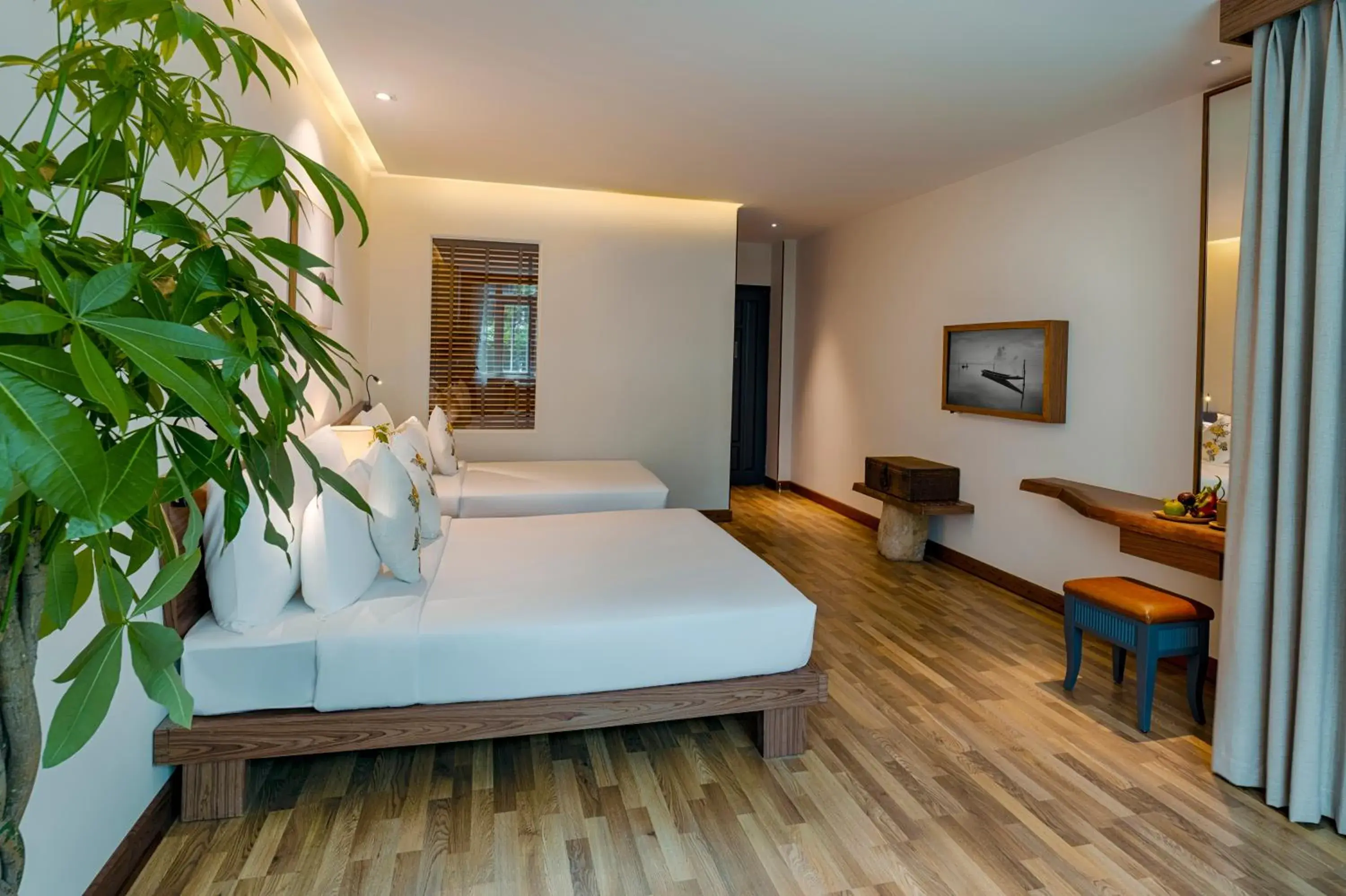 Photo of the whole room, Bed in Silverland Min Hotel Photo of the whole room, Bed in Silverland Min Hotel