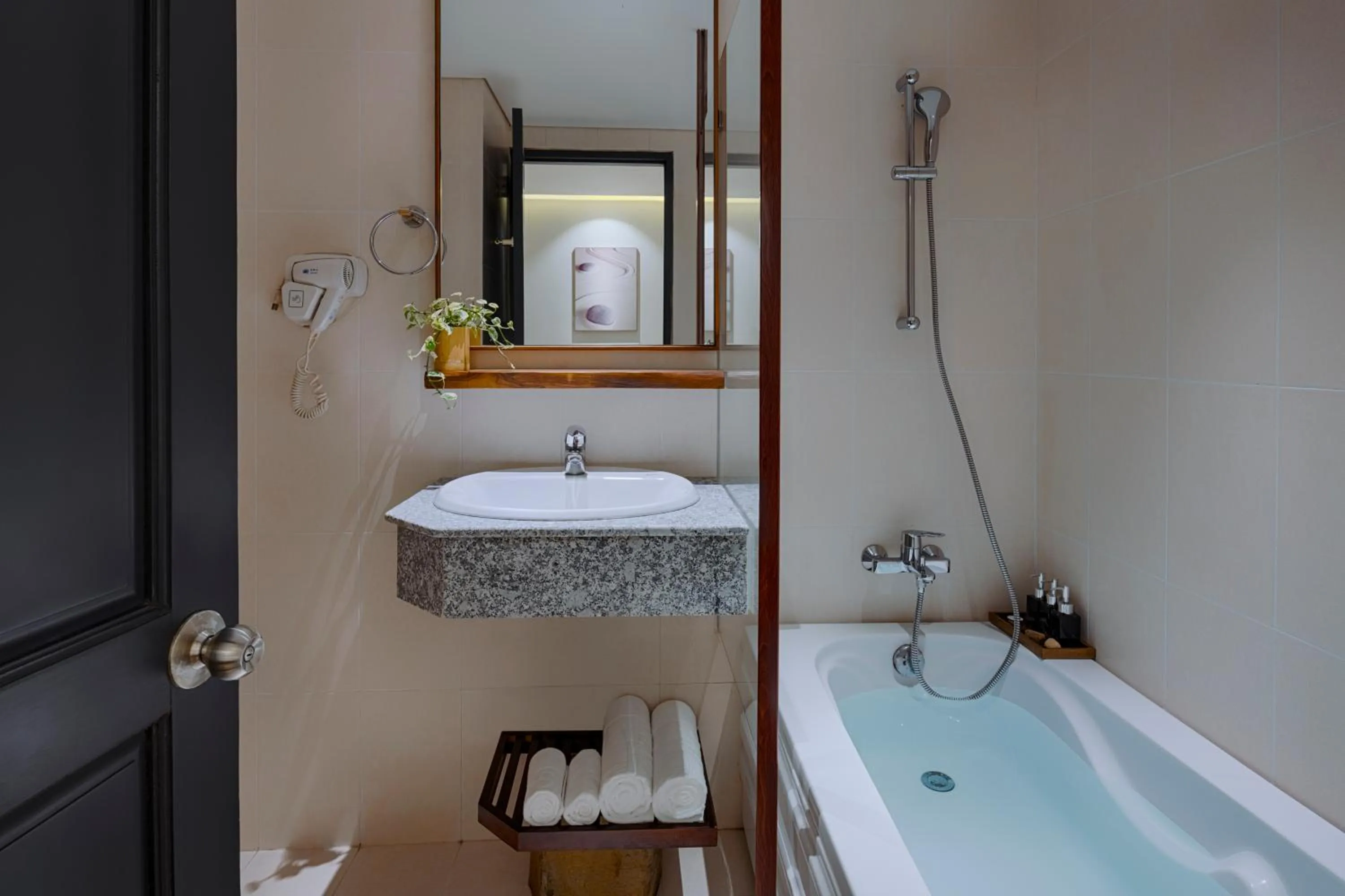 Bathroom in Silverland Min Hotel