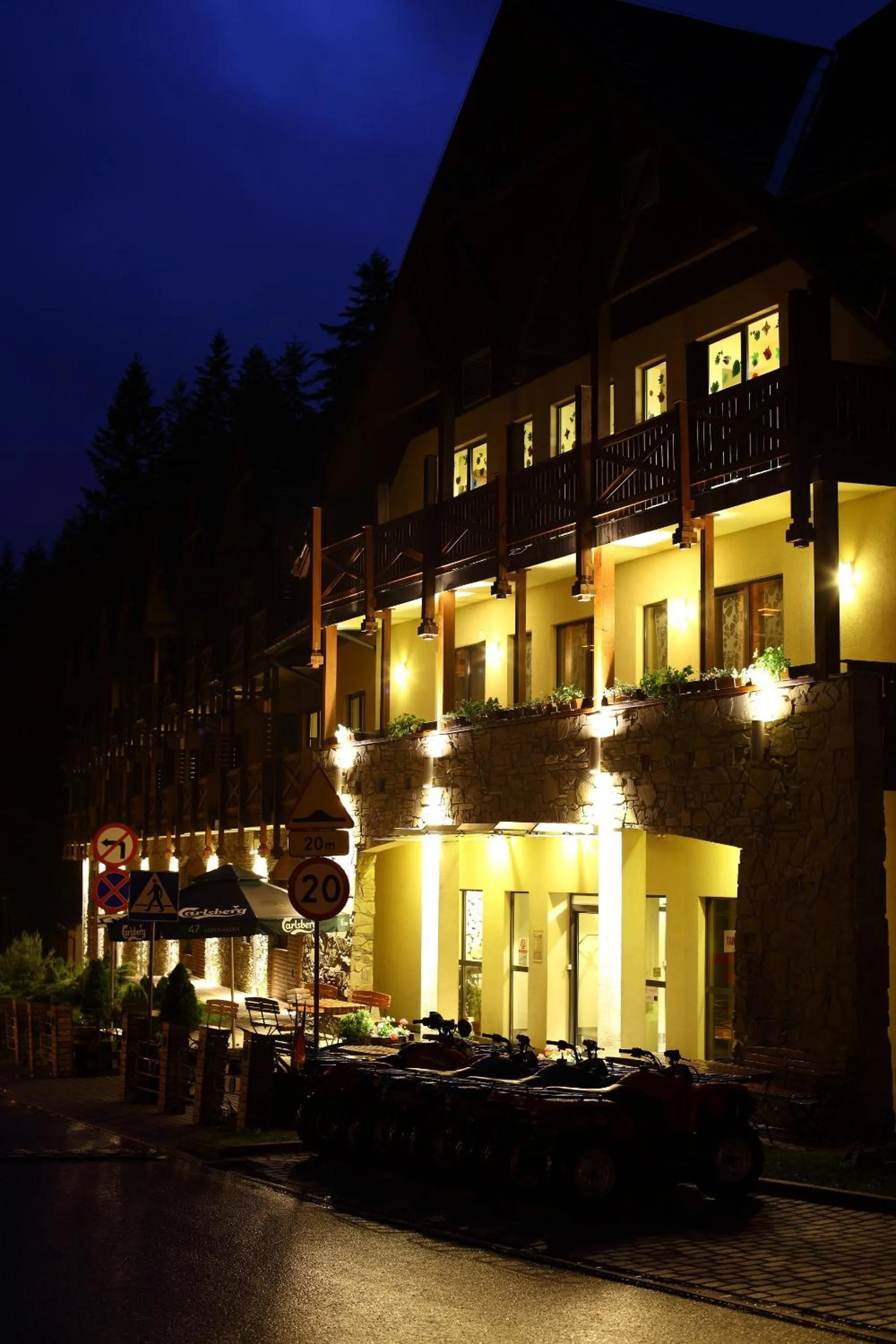 Facade/entrance in Wierchomla Ski & Spa Resort