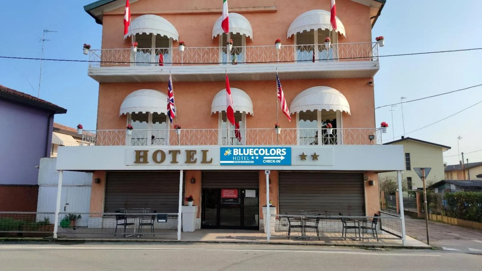 BlueColors Hotel