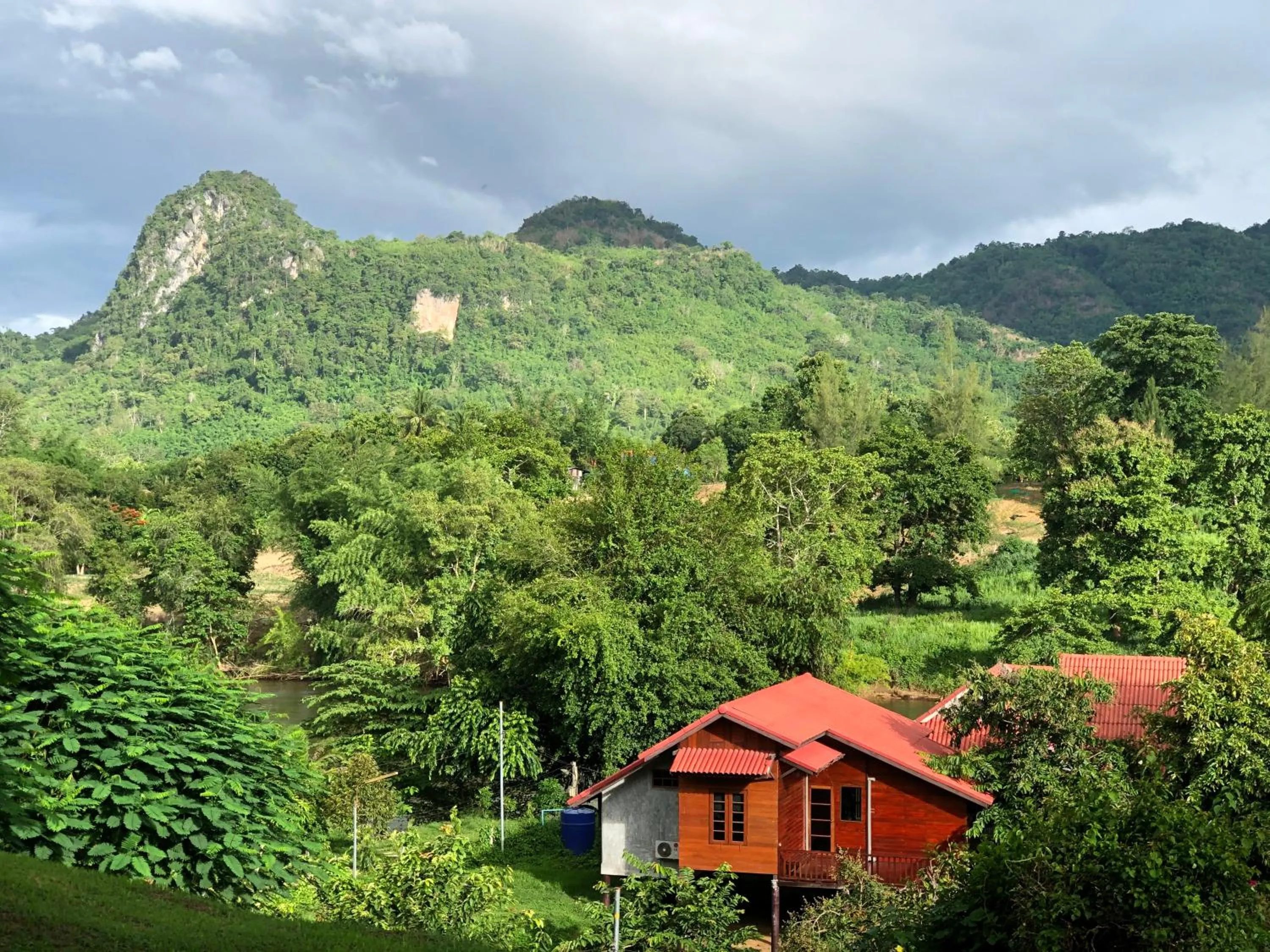 BaanRai KhunYa บ้านไร่คุณย่า