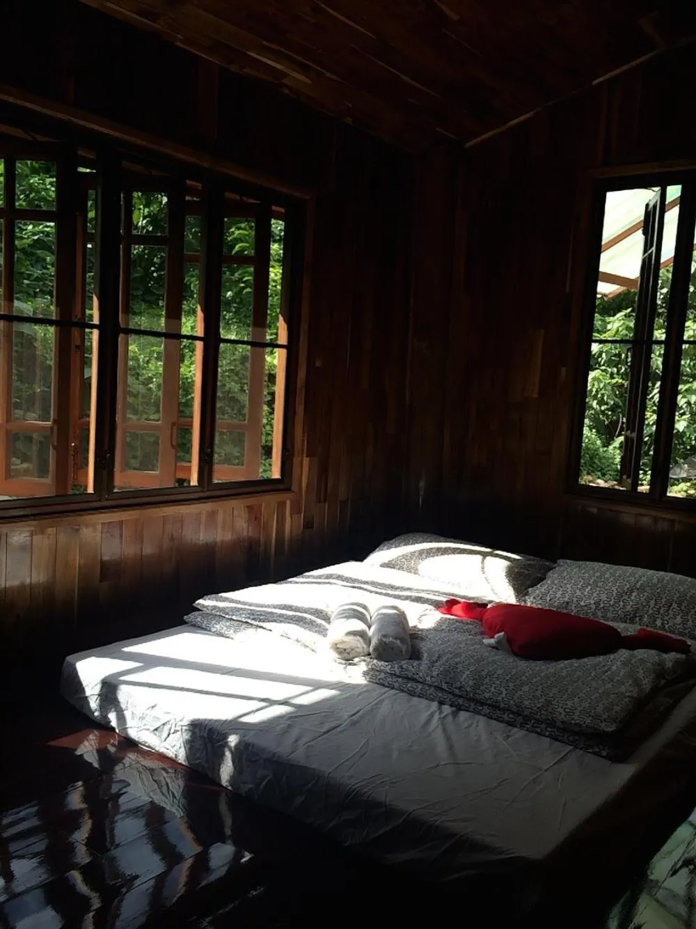 Bed in BaanRai KhunYa บ้านไร่คุณย่า