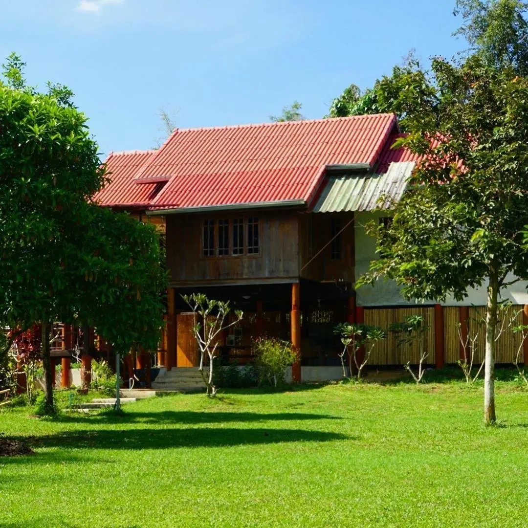 BaanRai KhunYa บ้านไร่คุณย่า