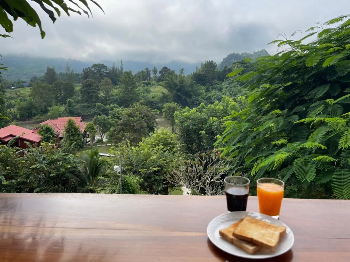 BaanRai KhunYa บ้านไร่คุณย่า