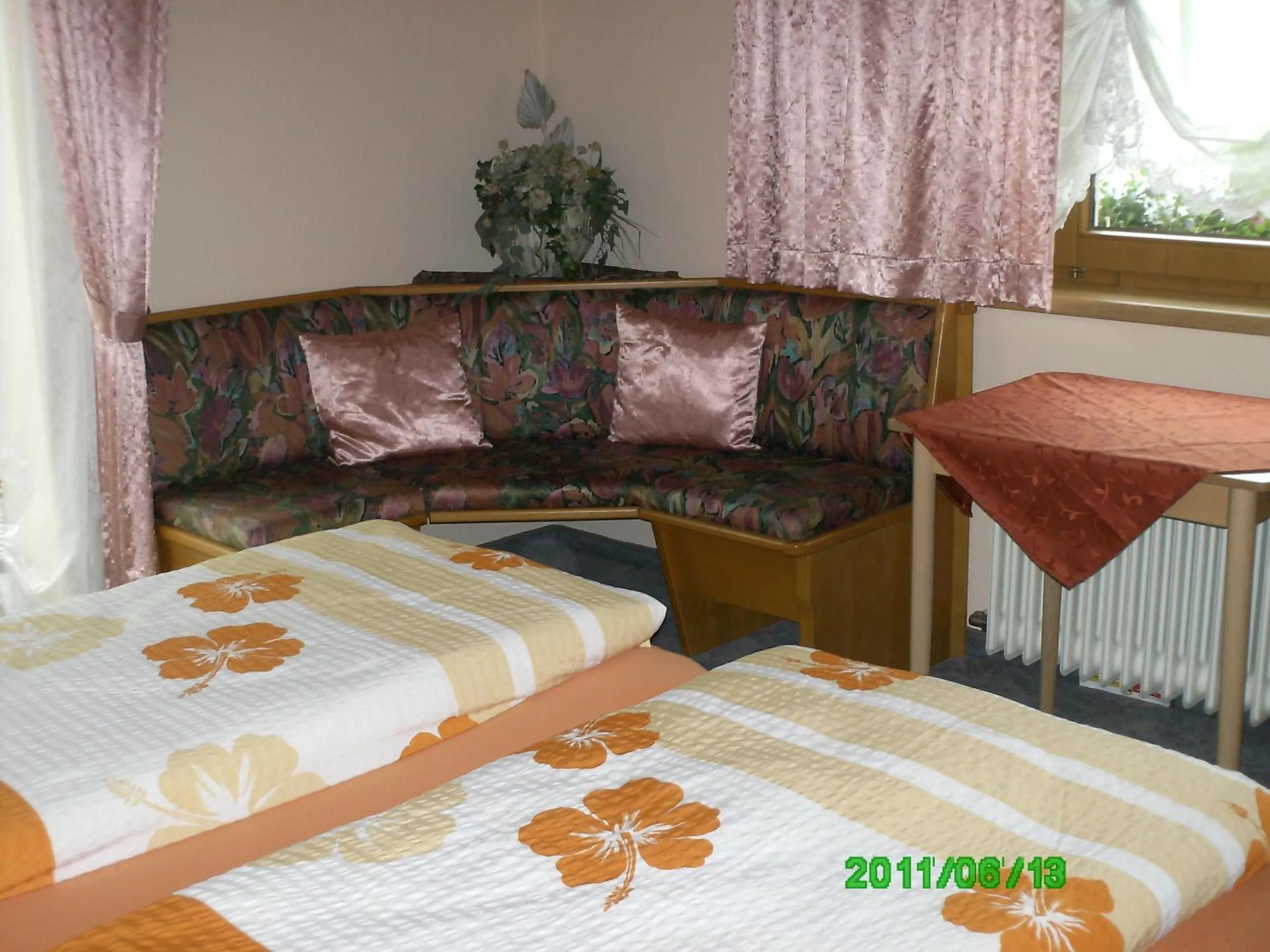 Bed in Ferienwohnungen Egger