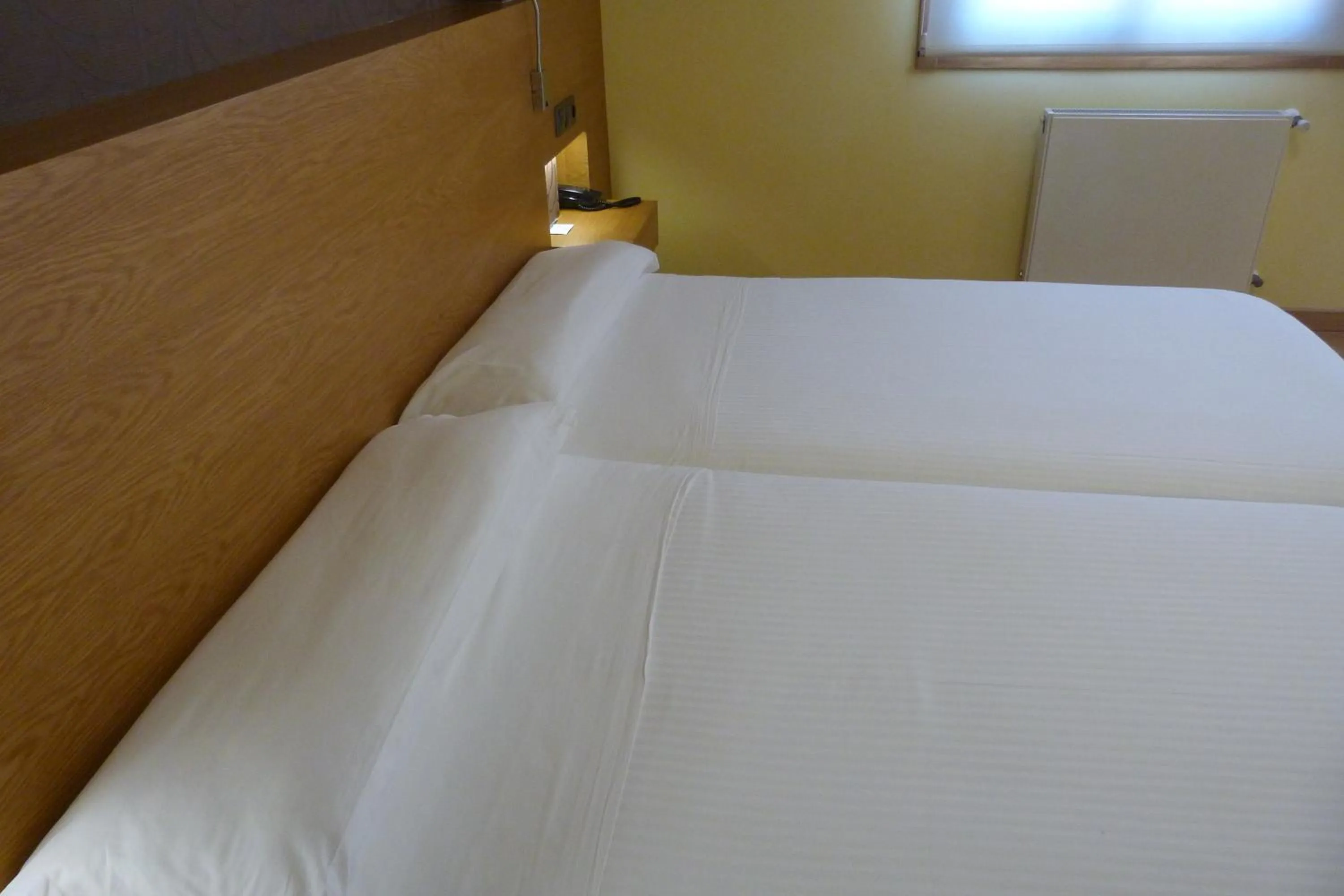 Bed in Hotel Nordés