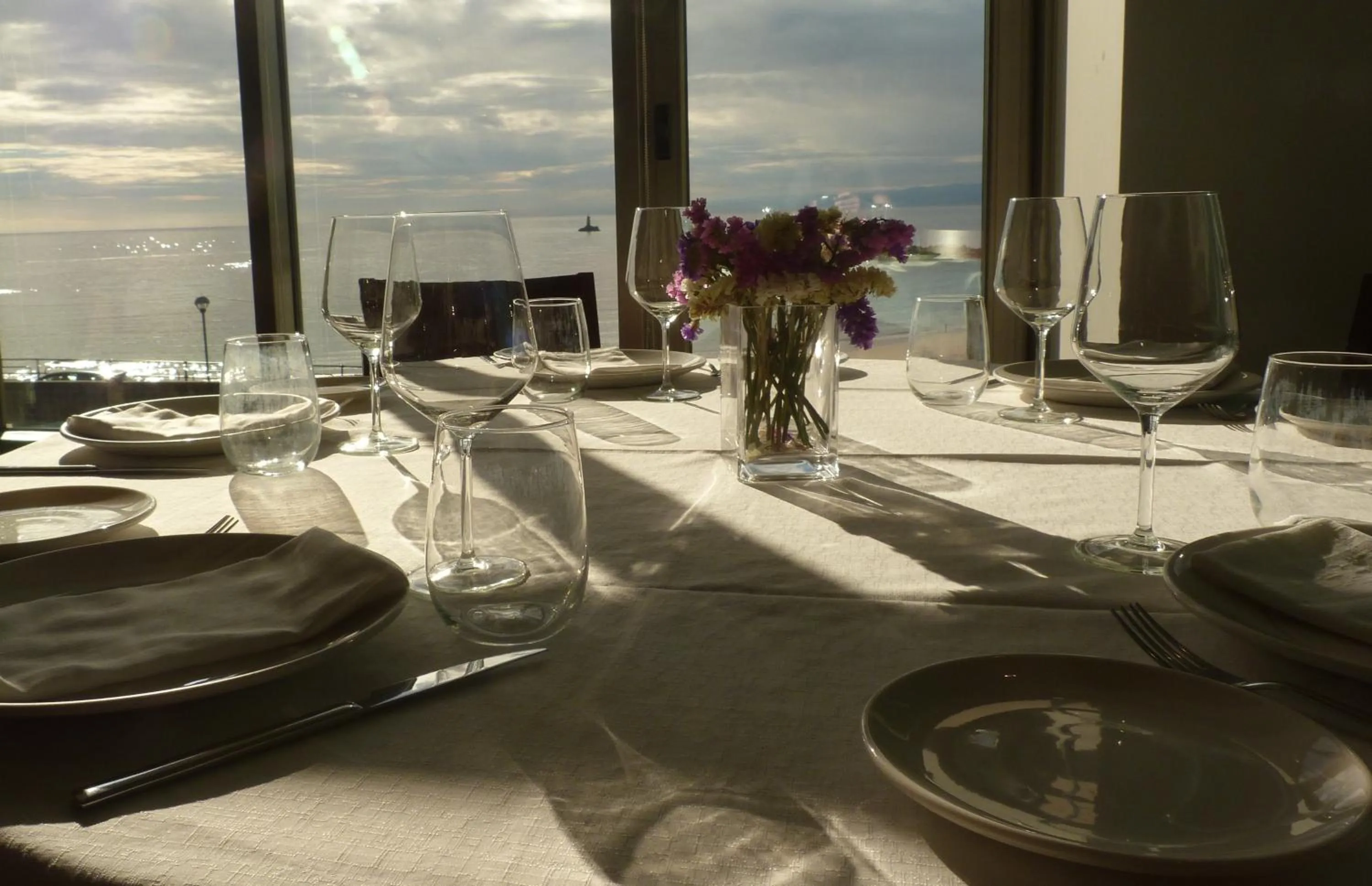 Restaurant/places to eat in Hotel Nordés