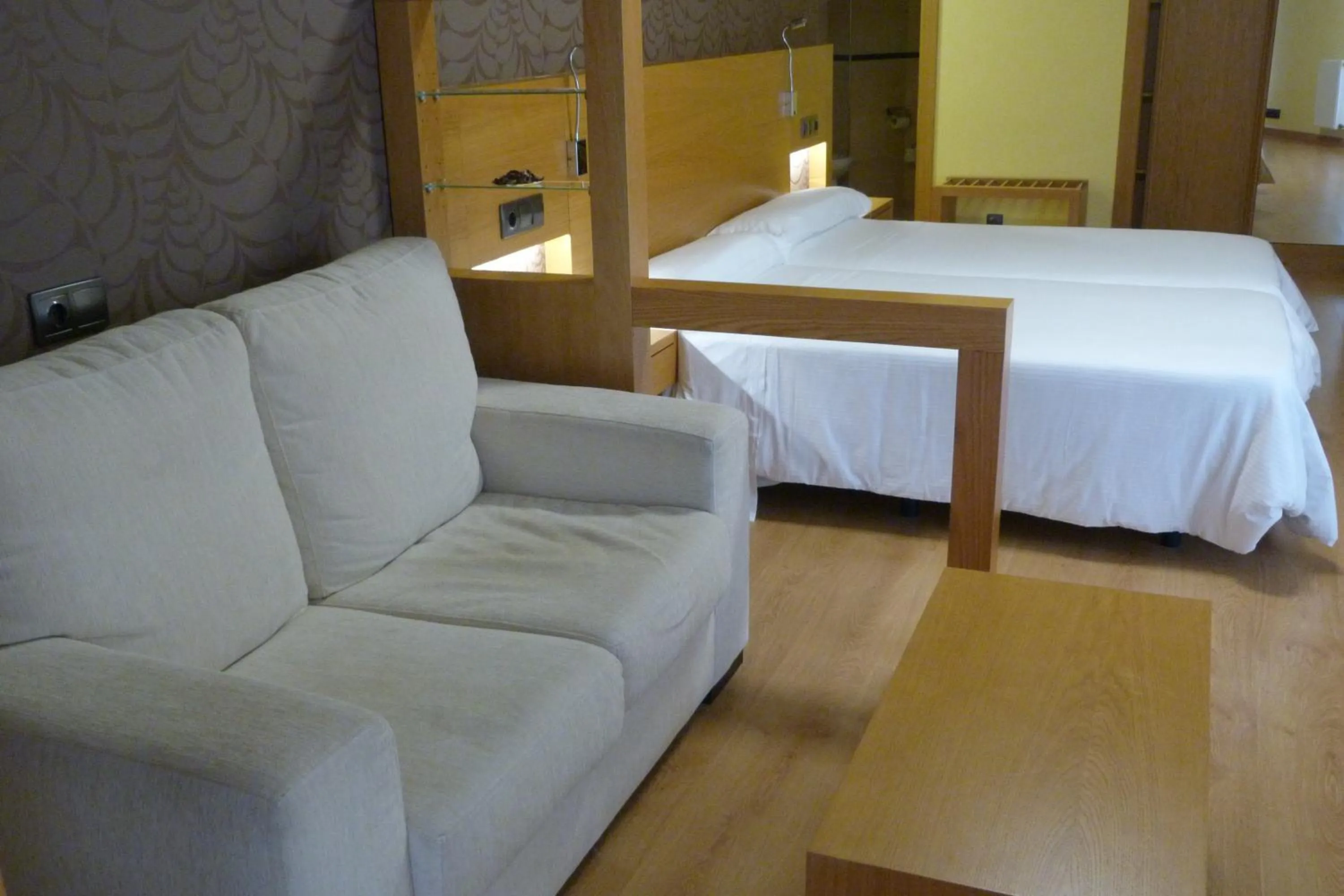 Photo of the whole room, Bed in Hotel Nordés