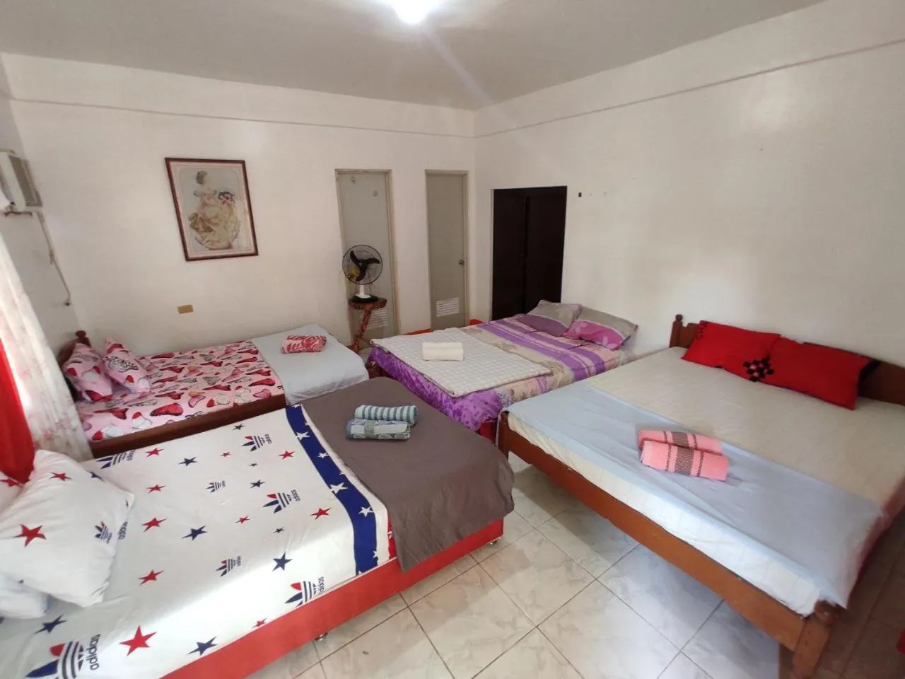 Bed in Riverside at Aninuan Accommodation and Food