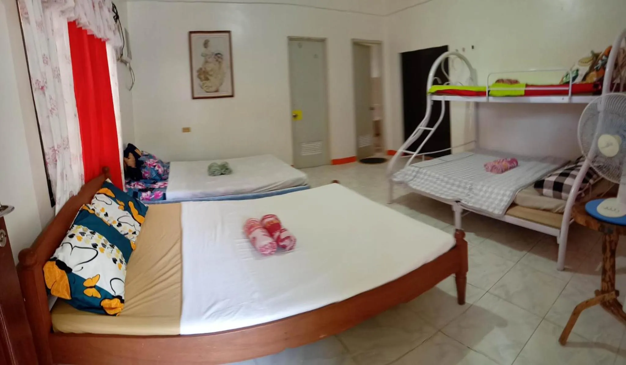 Bed in Riverside at Aninuan Accommodation and Food