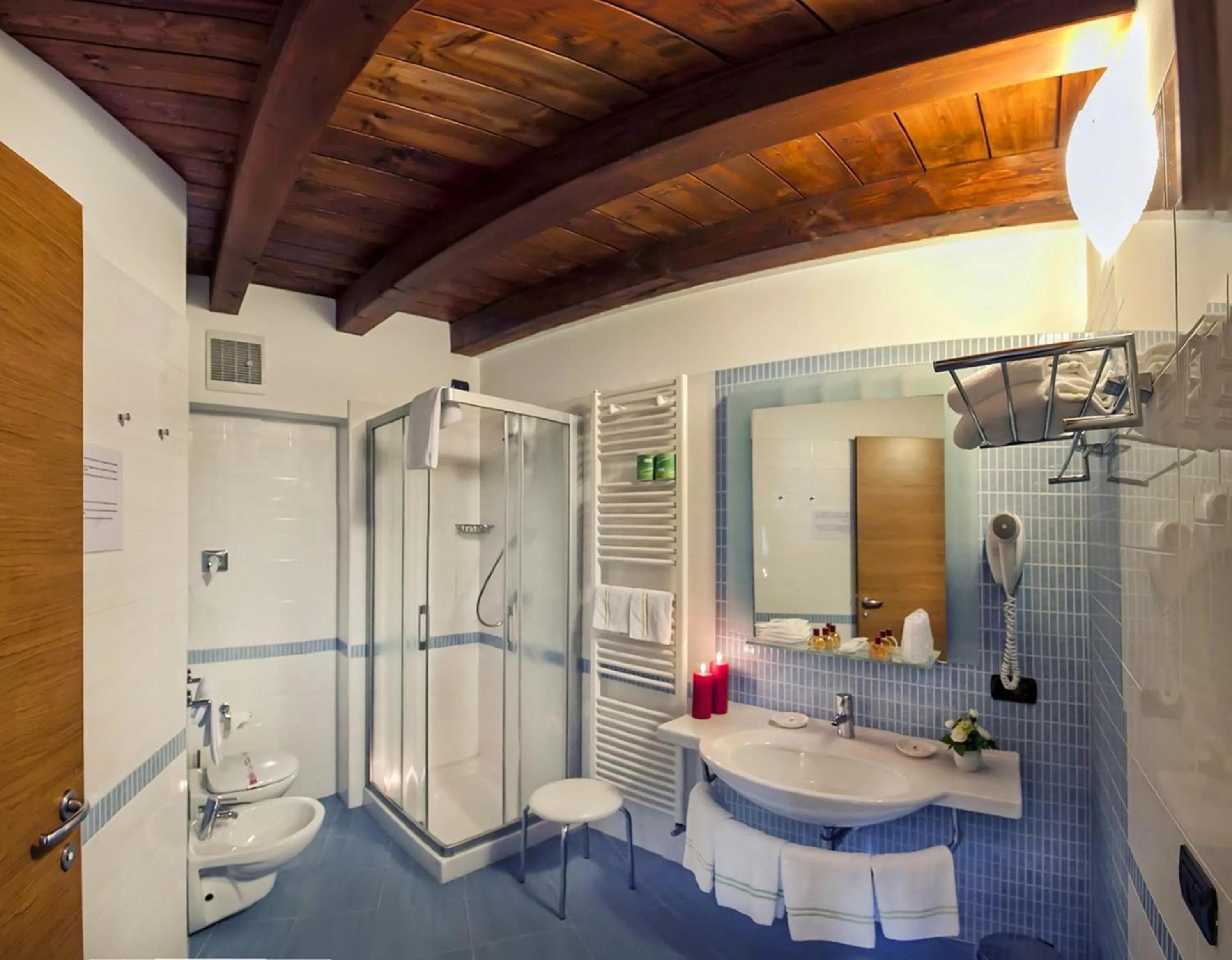 Shower in Albergo Antica Corte Marchesini