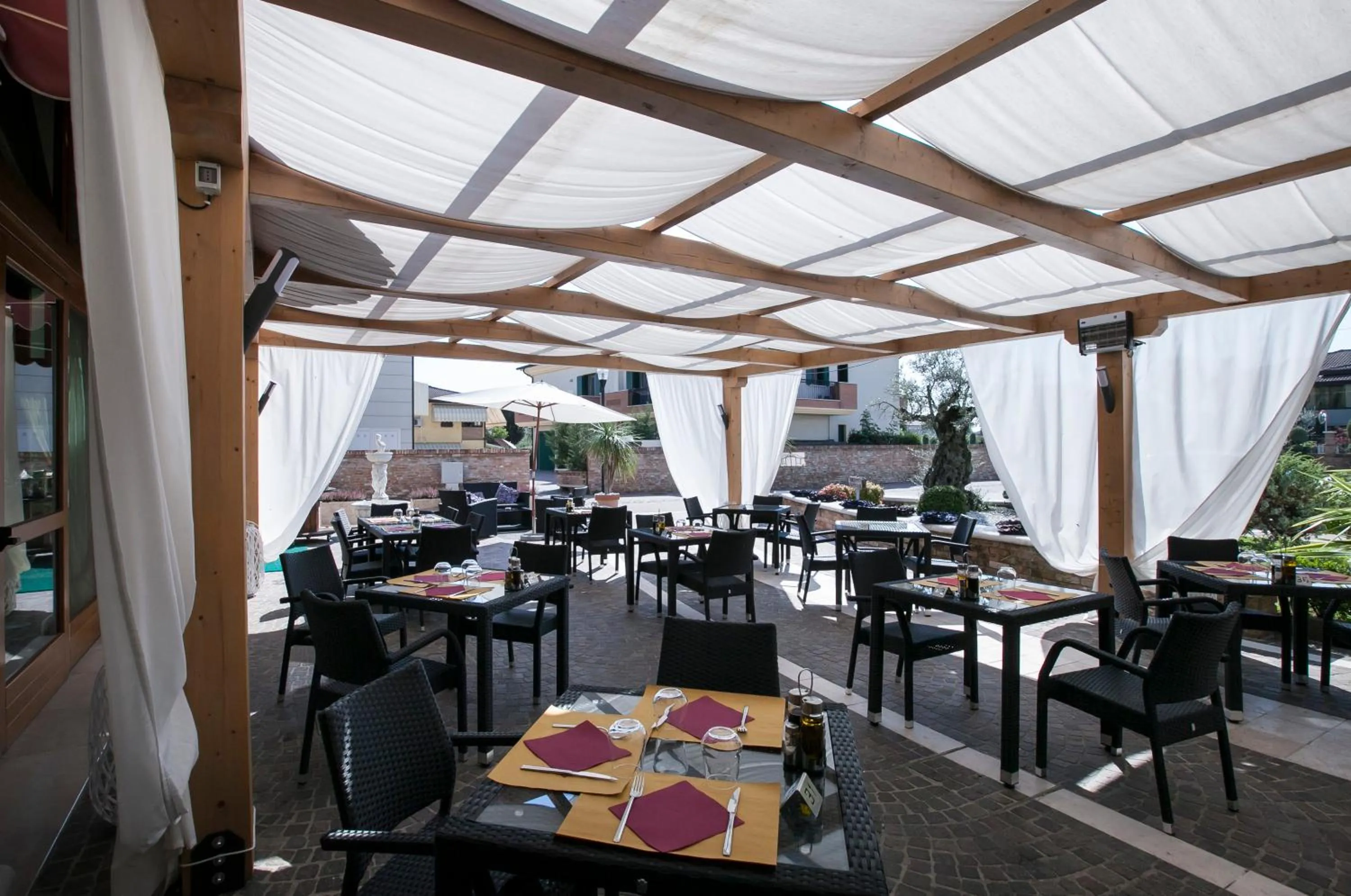 Restaurant/places to eat in Albergo Antica Corte Marchesini