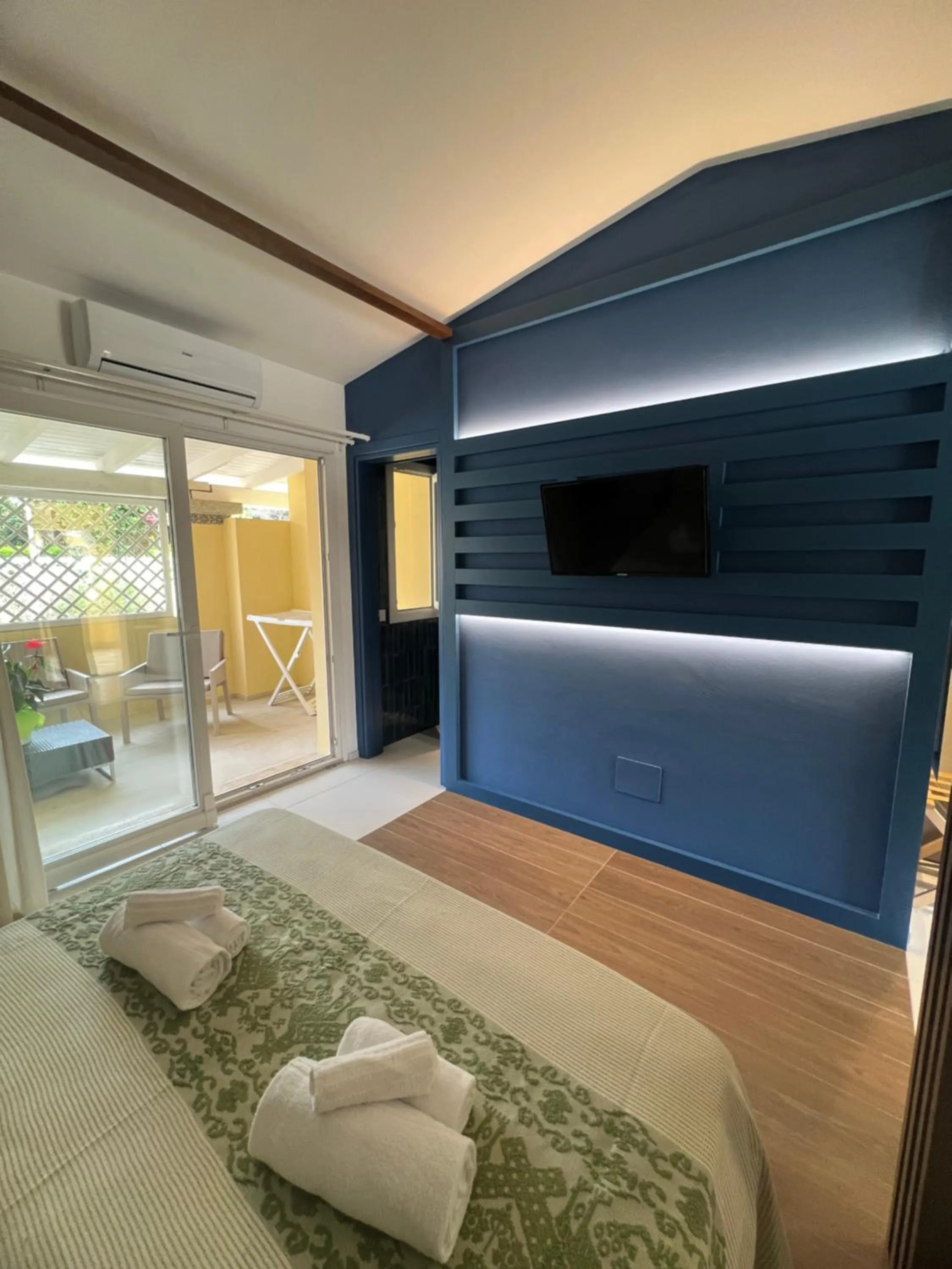 Photo of the whole room, Bed in Hotel Fiore Di Maggio