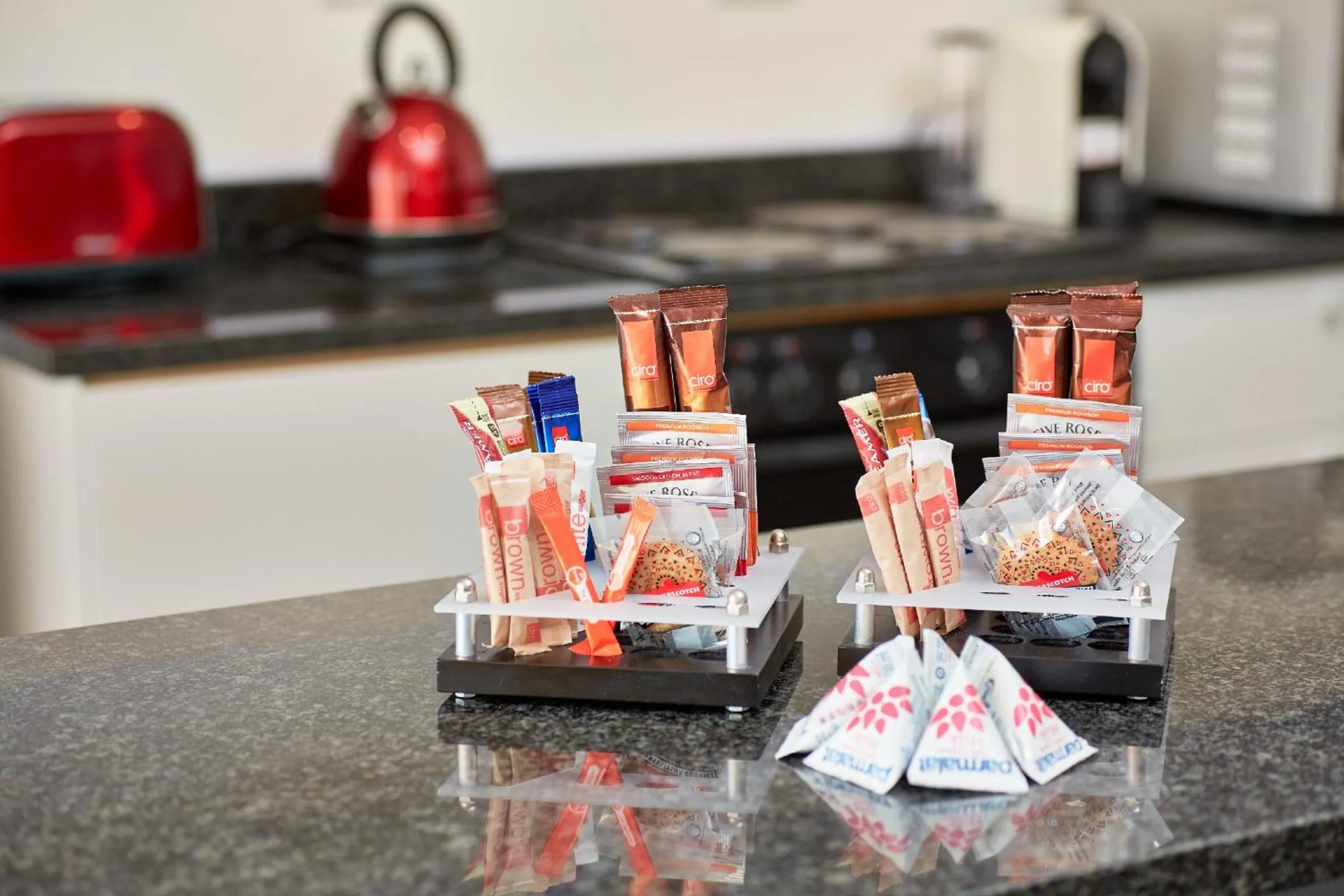 Coffee/tea facilities in First Group Riviera Suites