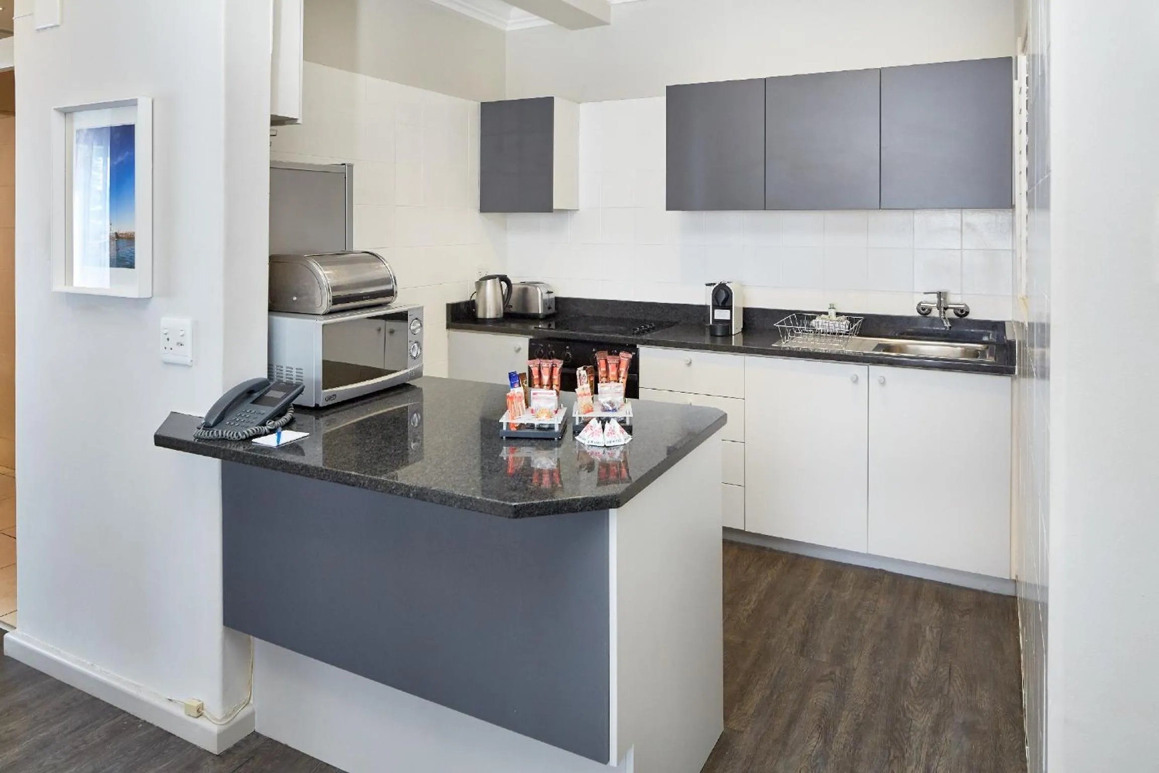 Coffee/tea facilities in First Group Riviera Suites