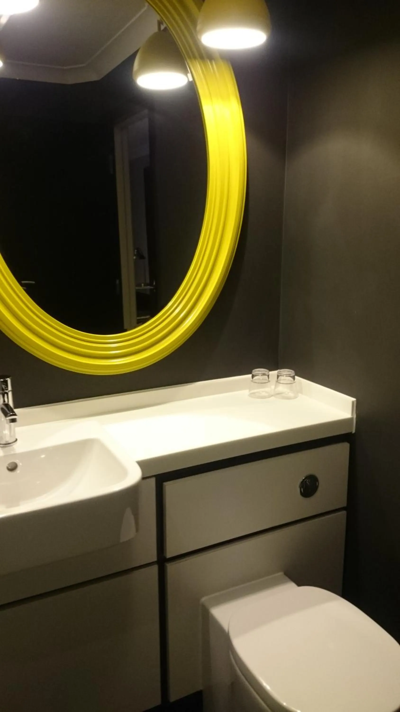 Bathroom in The Bulls Head Hotel