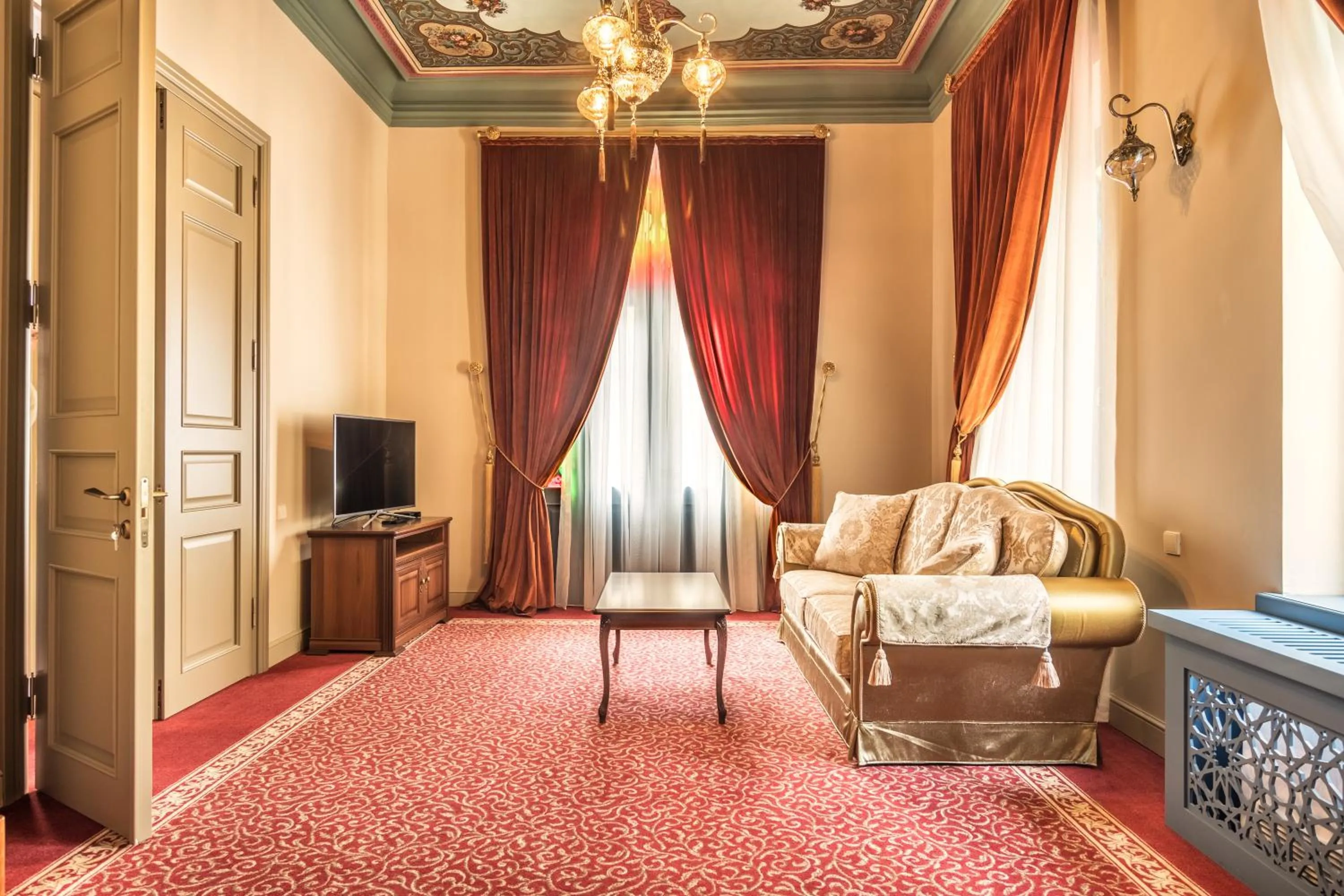 TV and multimedia, Bed in Golden Tulip Borjomi