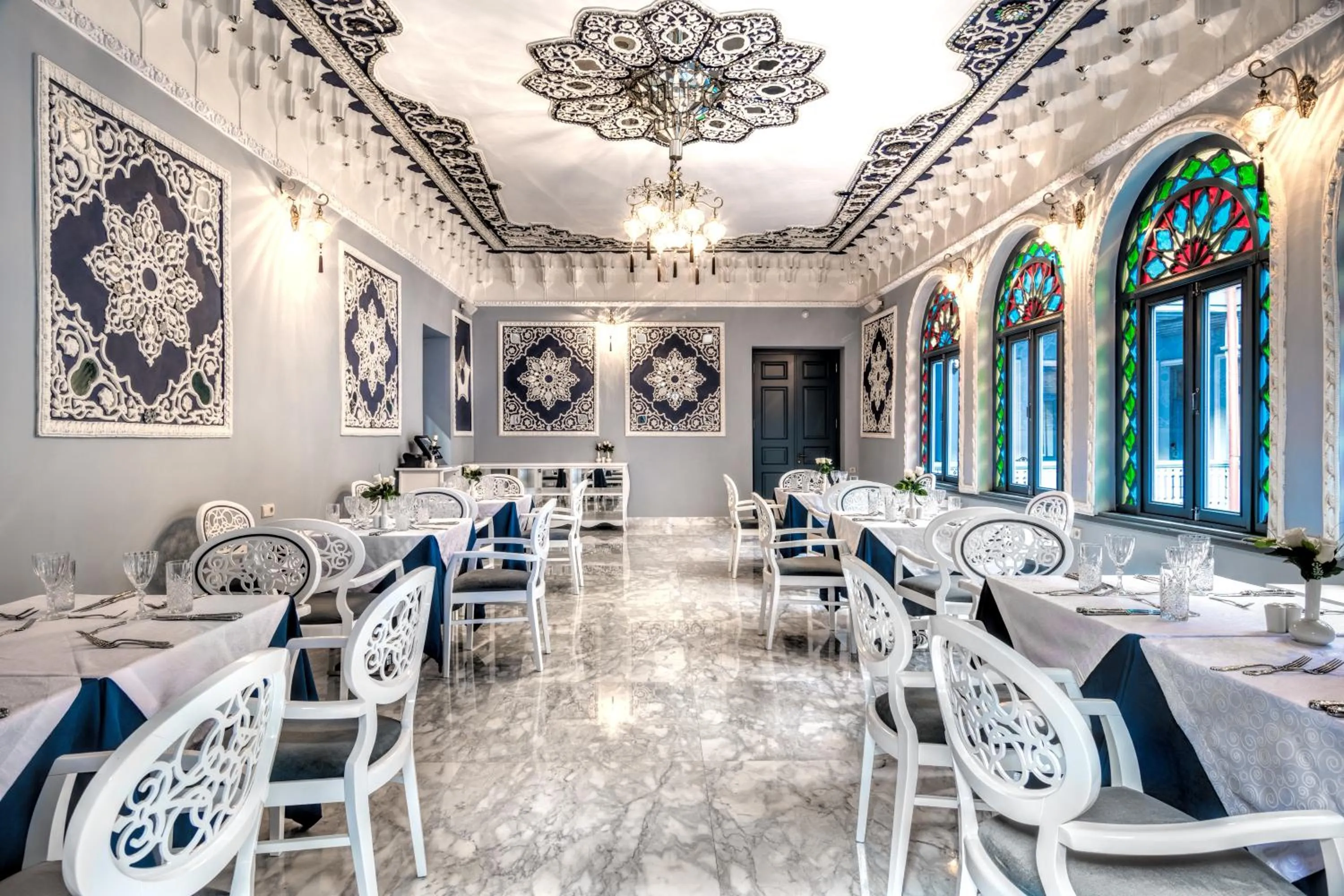 Restaurant/places to eat in Golden Tulip Borjomi