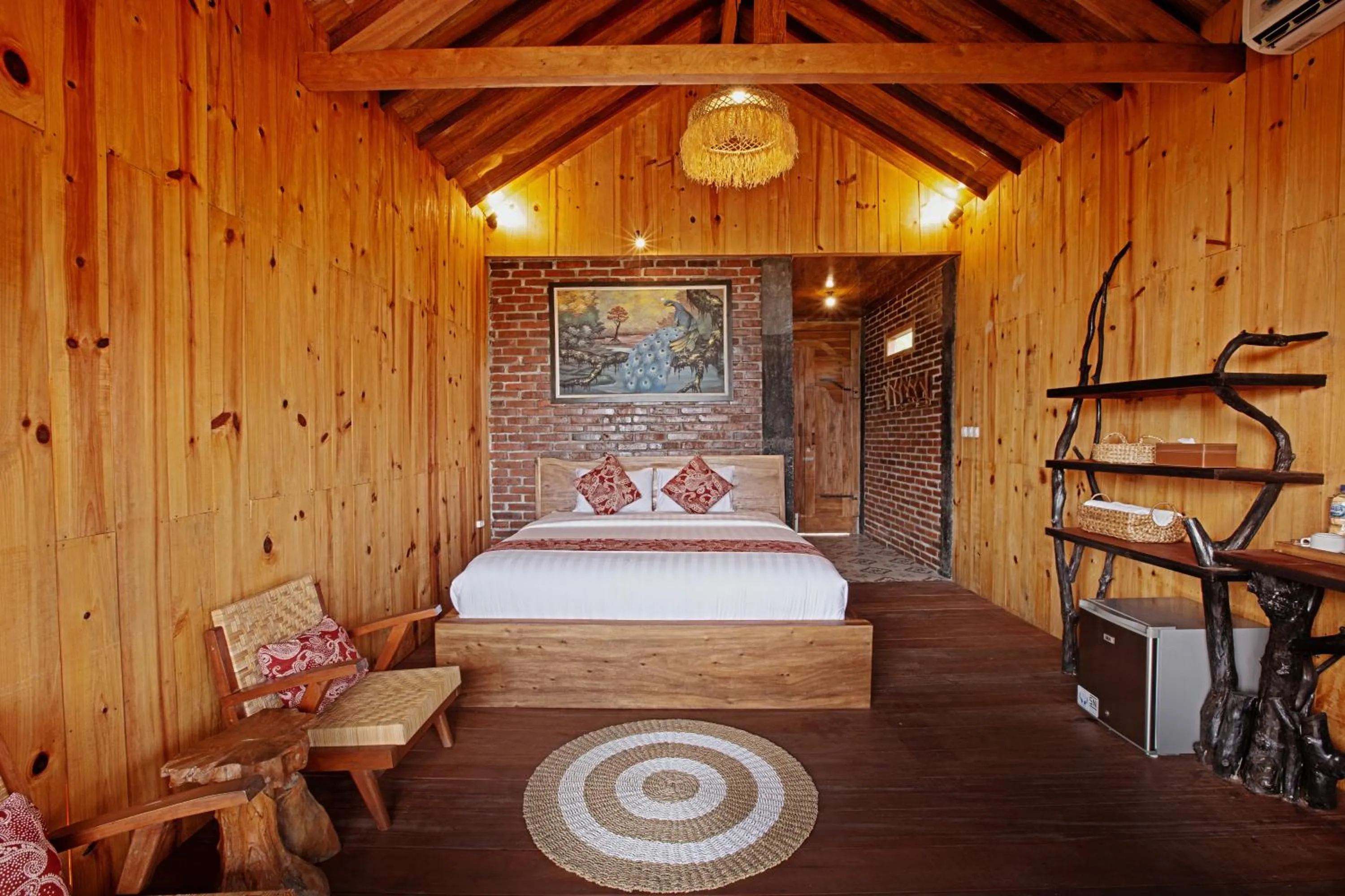 Bed in Rajaklana Resort and Spa