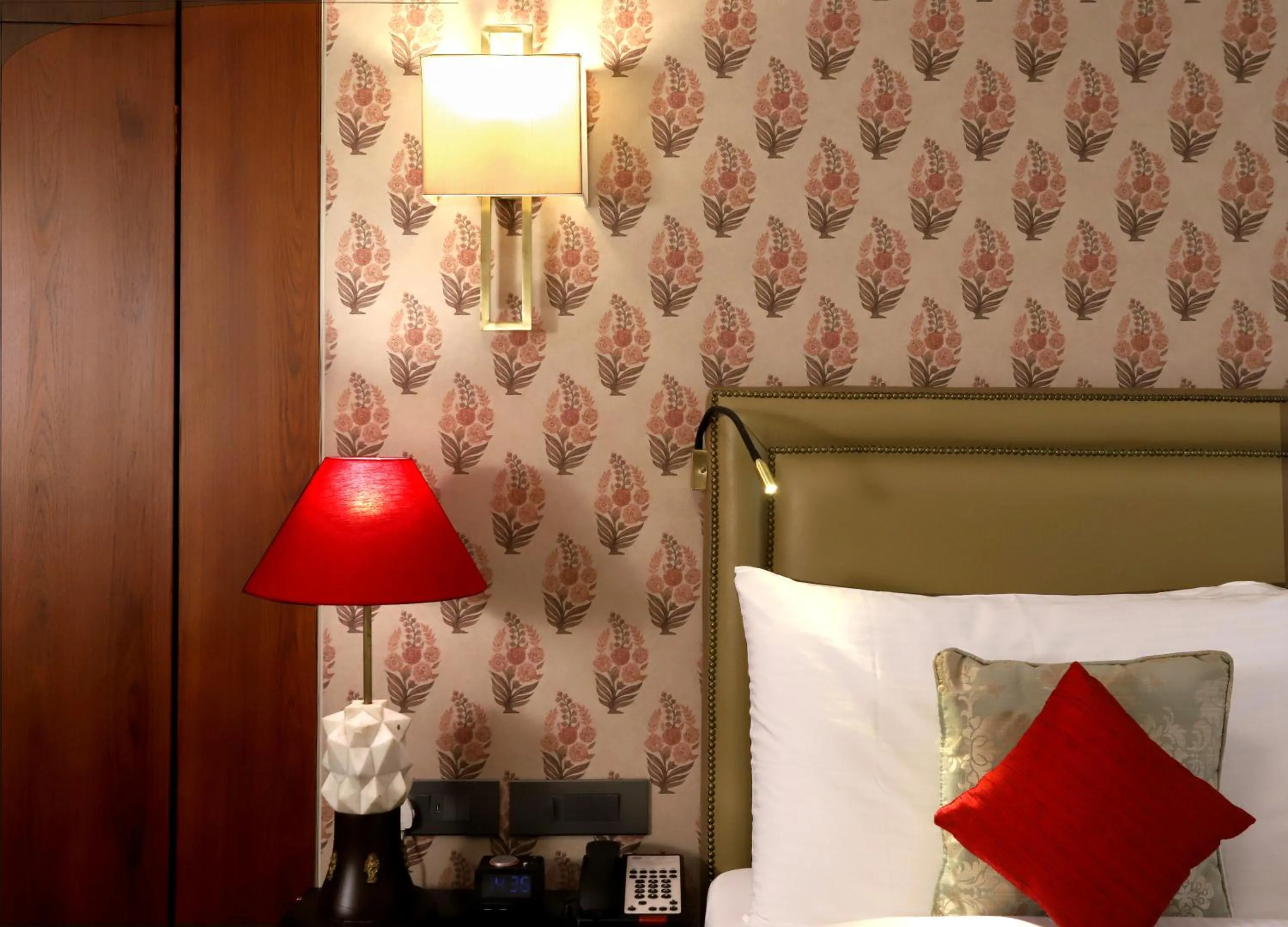 Bed in The Ambassador, Marine Drive, Mumbai