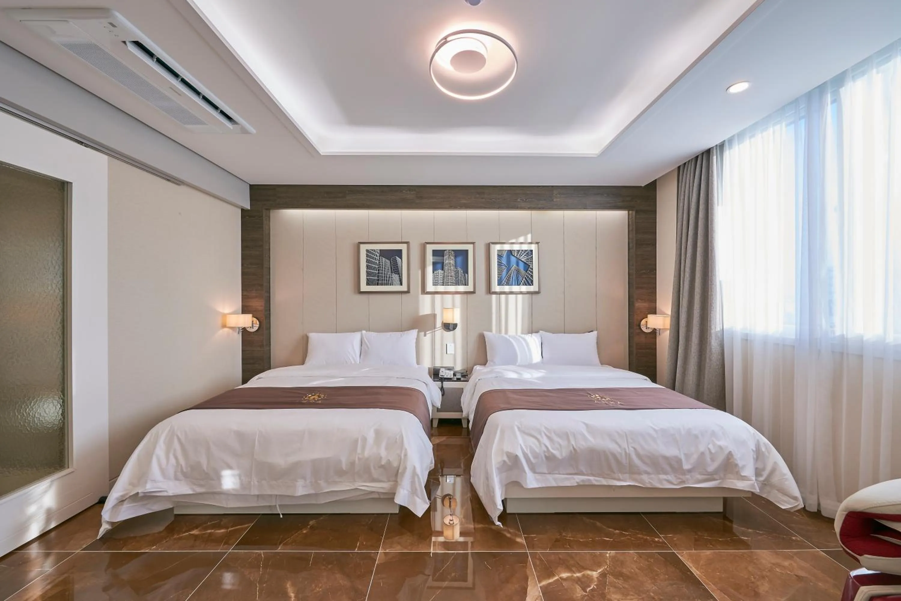 Bed in Gwangju Aura Hotel