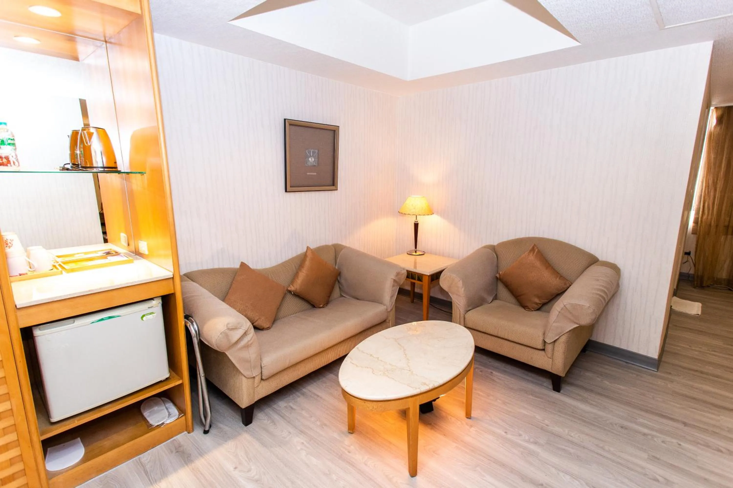 Living room in Ardi Hotel