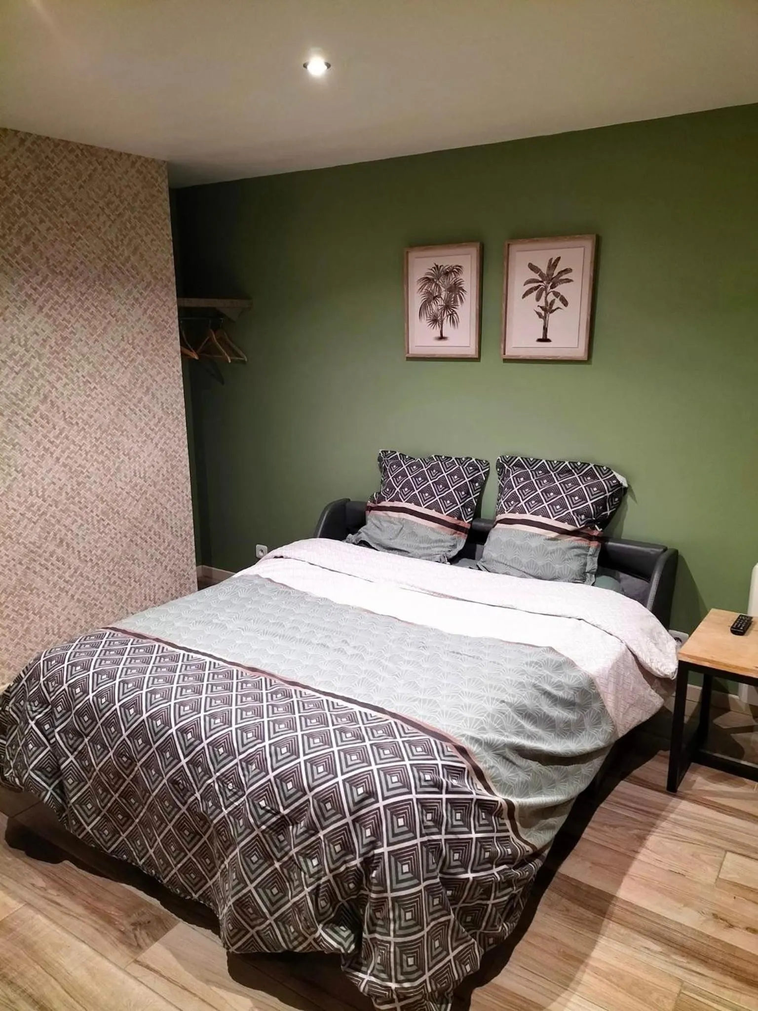 Bedroom, Bed in Les Chambres de Saint Hilaire