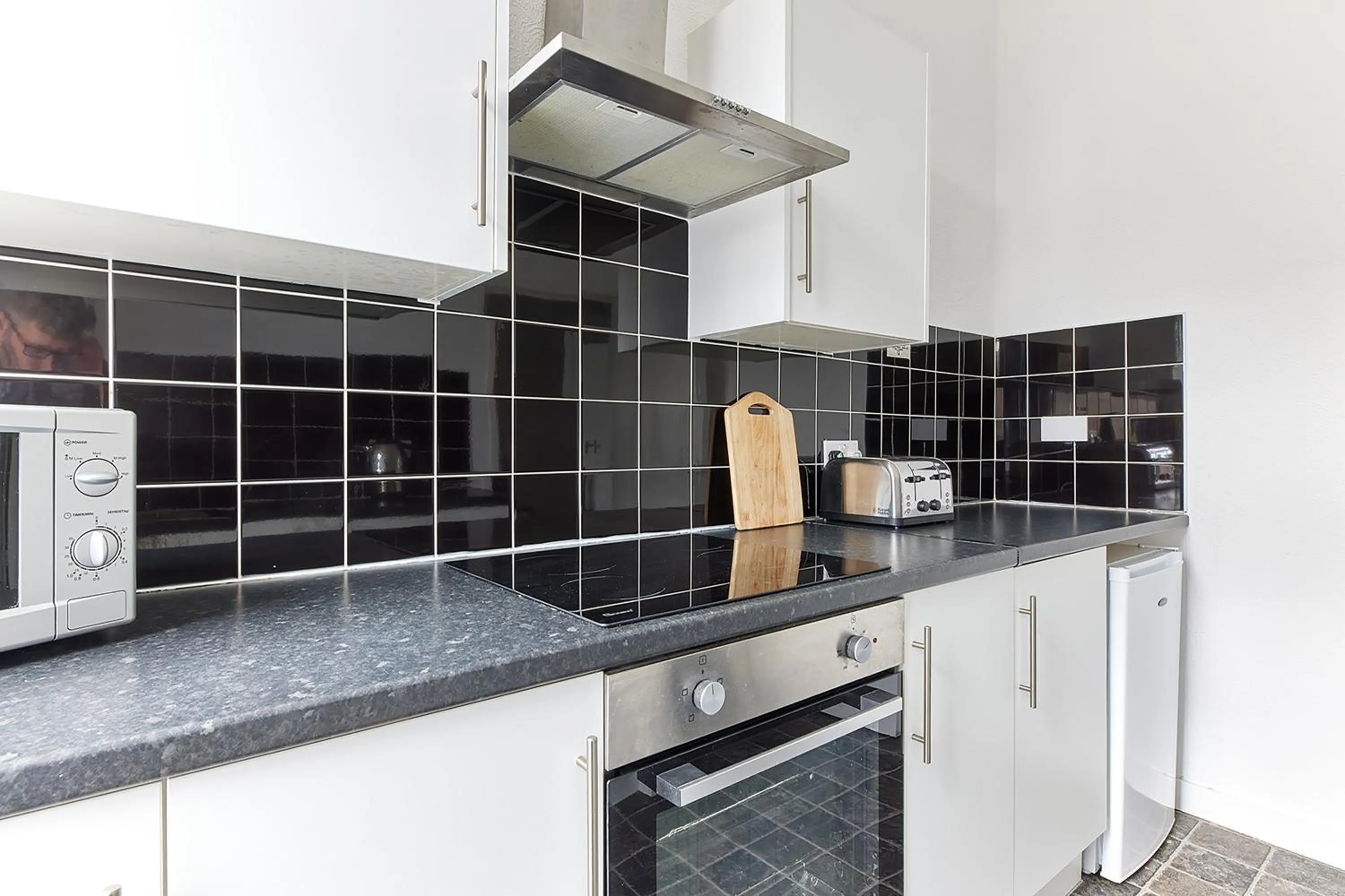 Kitchen or kitchenette in Pleasure Holiday Apartments