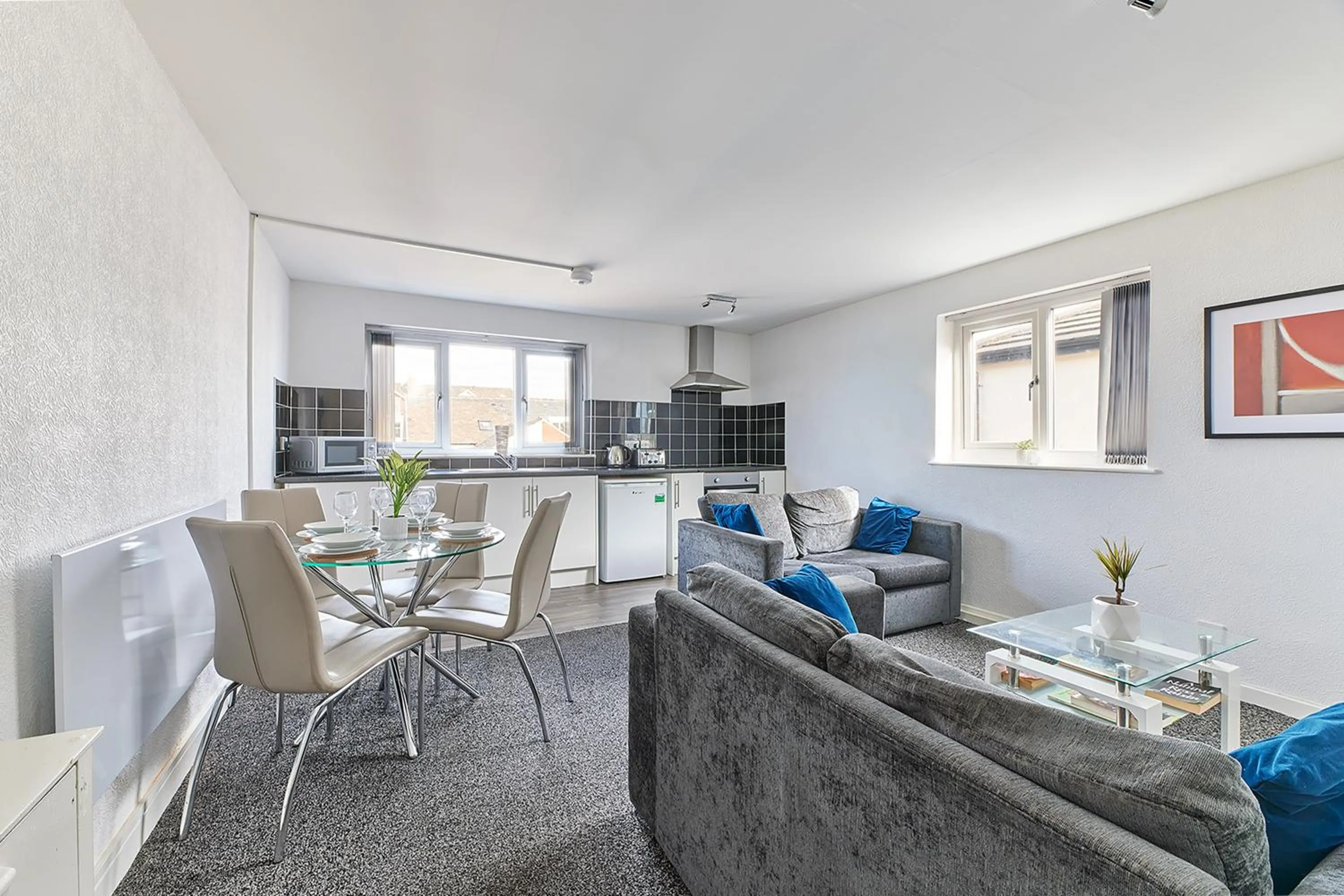 Kitchen or kitchenette in Pleasure Holiday Apartments