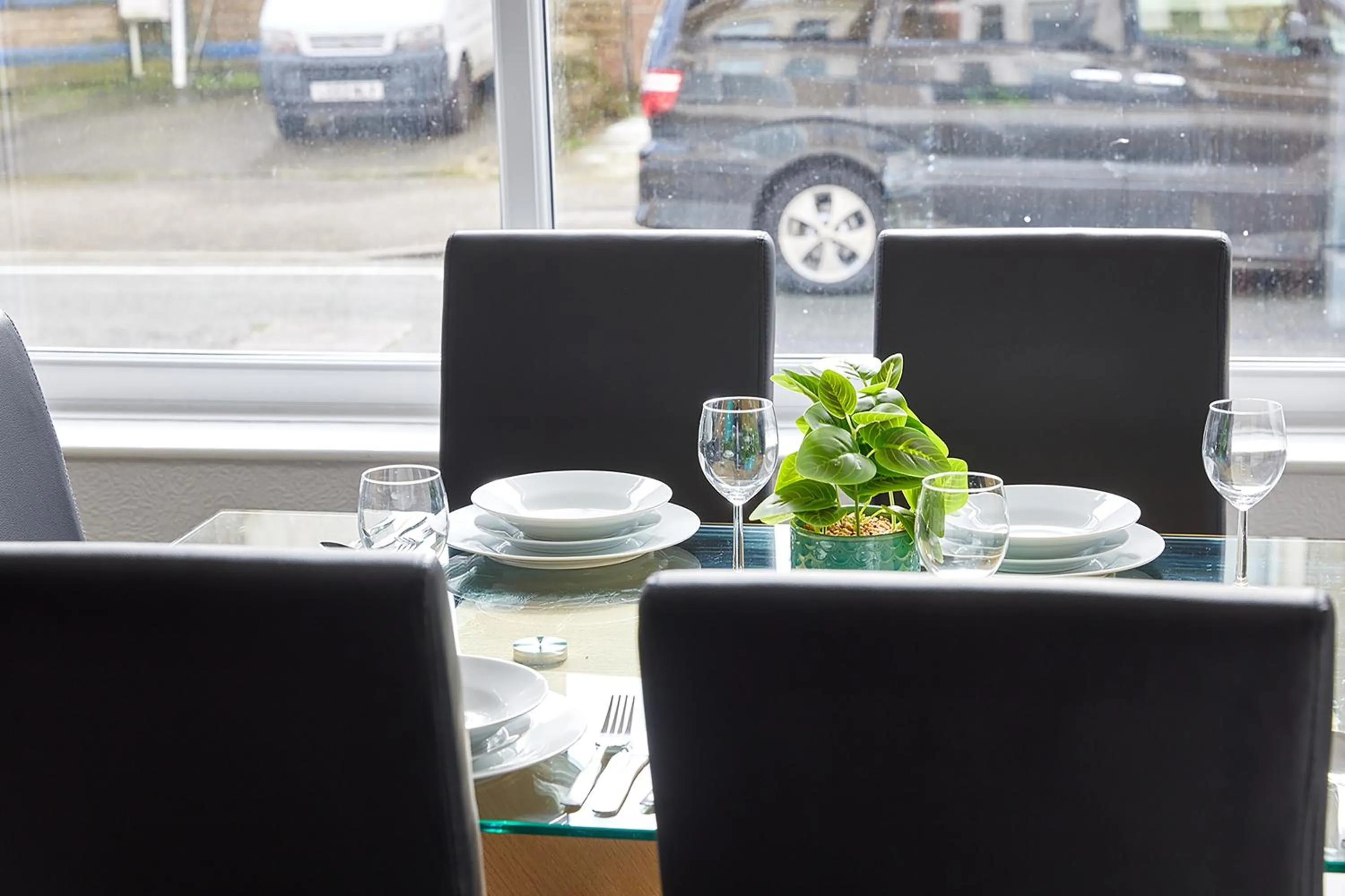 Dining area in Pleasure Holiday Apartments