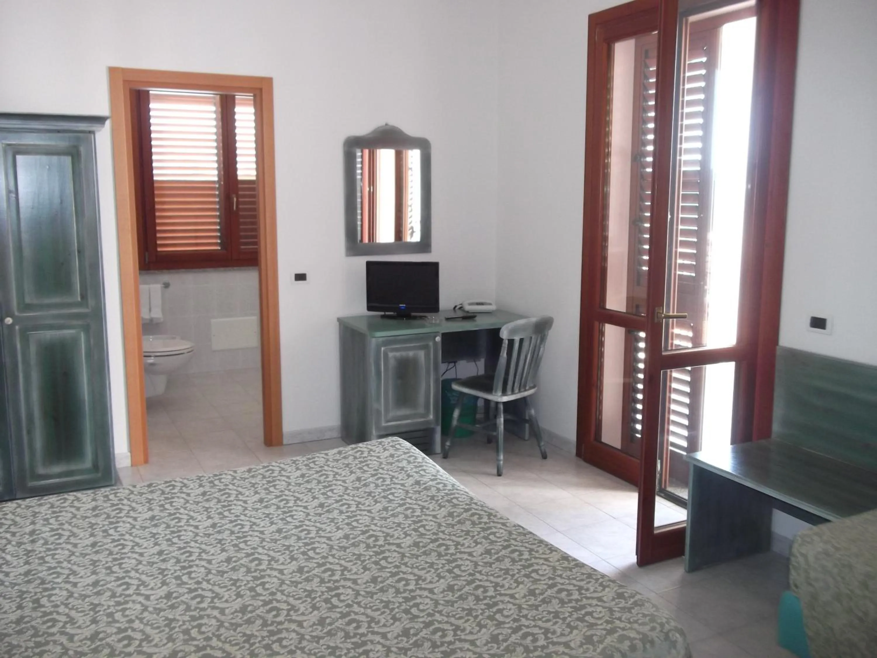 Photo of the whole room in Hotel Meridiana