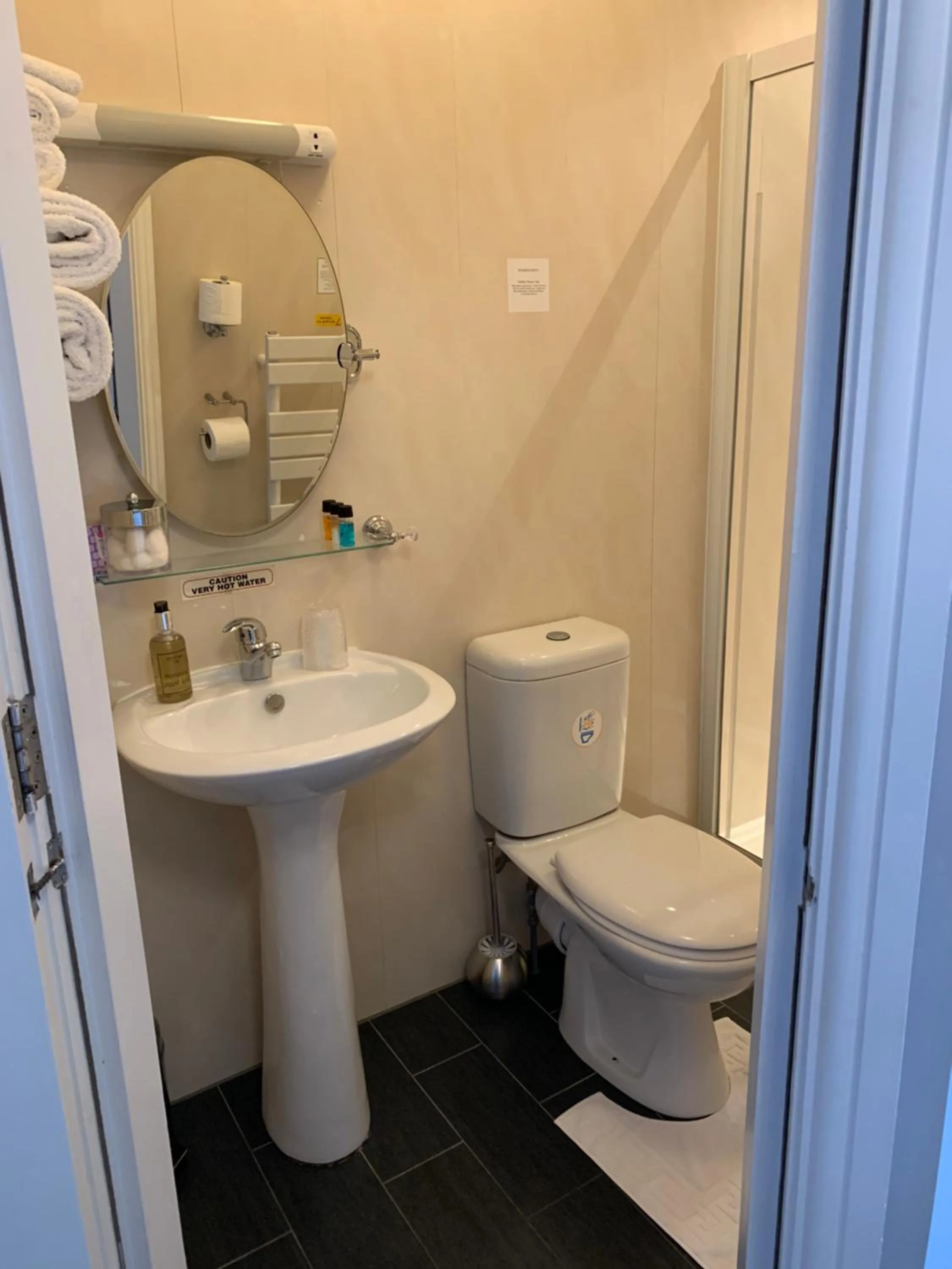 Bathroom in Armada Guesthouse