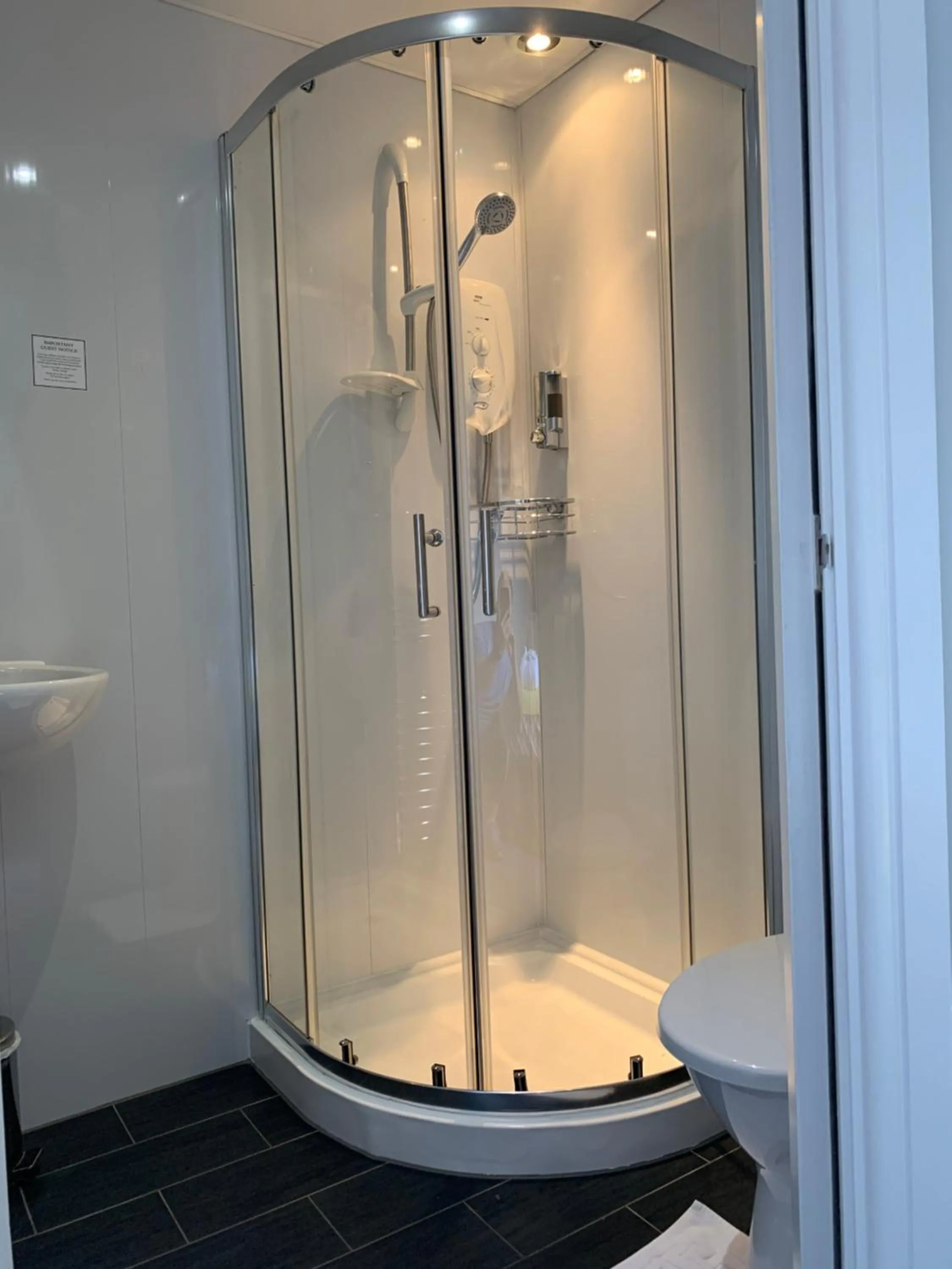 Bathroom in Armada Guesthouse