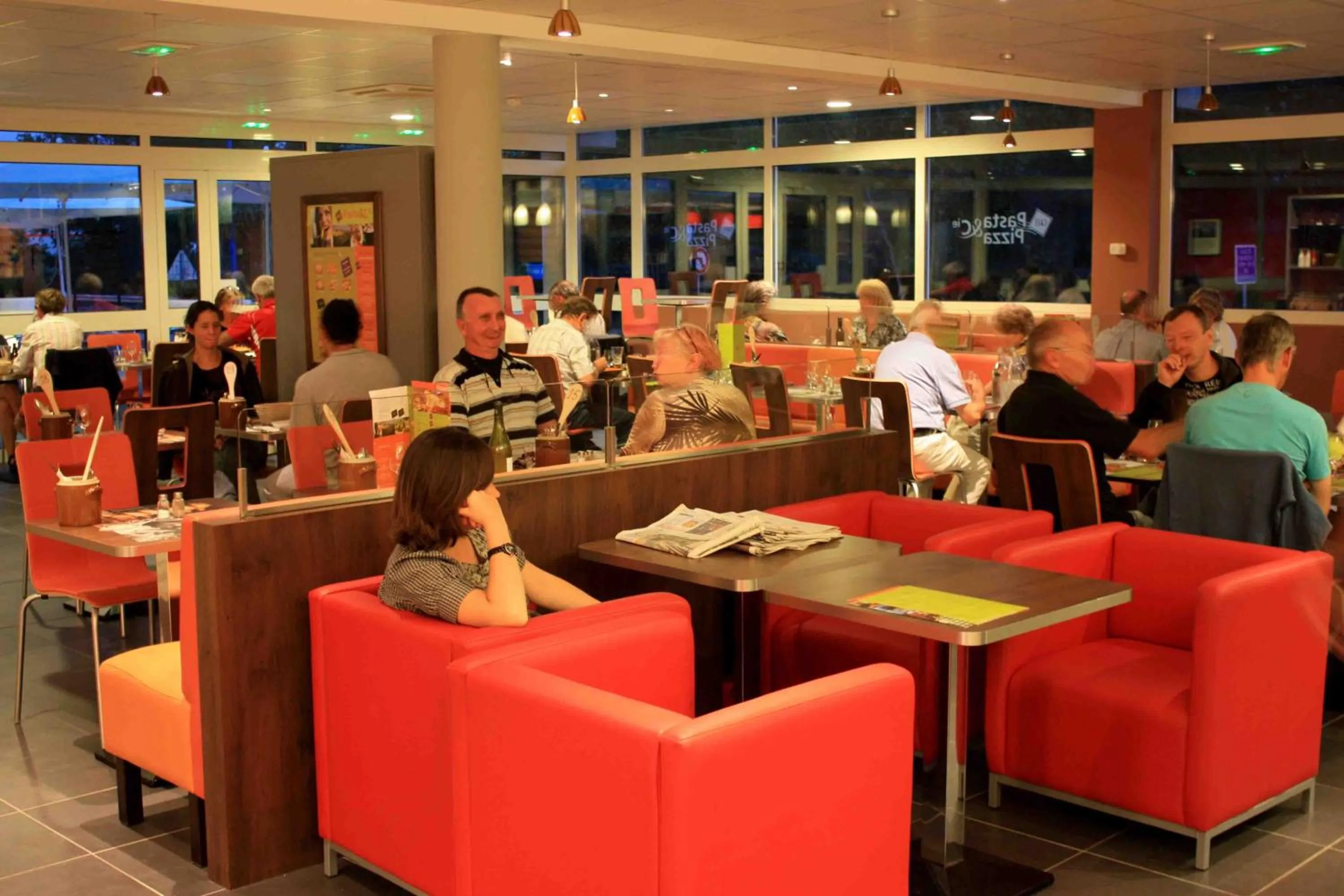 Restaurant/places to eat in ibis Loriol Le Pouzin