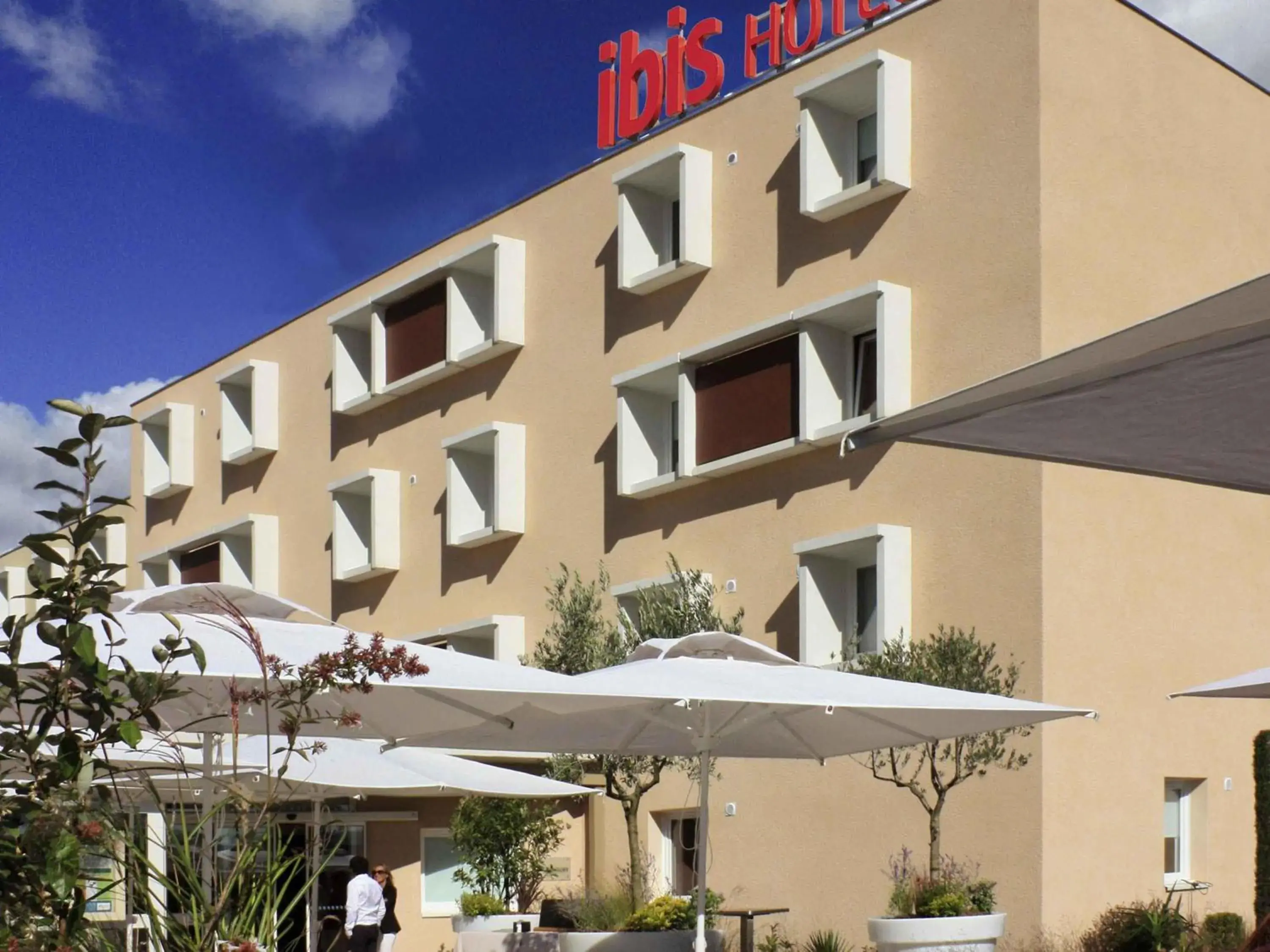 Property building in ibis Loriol Le Pouzin Property building in ibis Loriol Le Pouzin