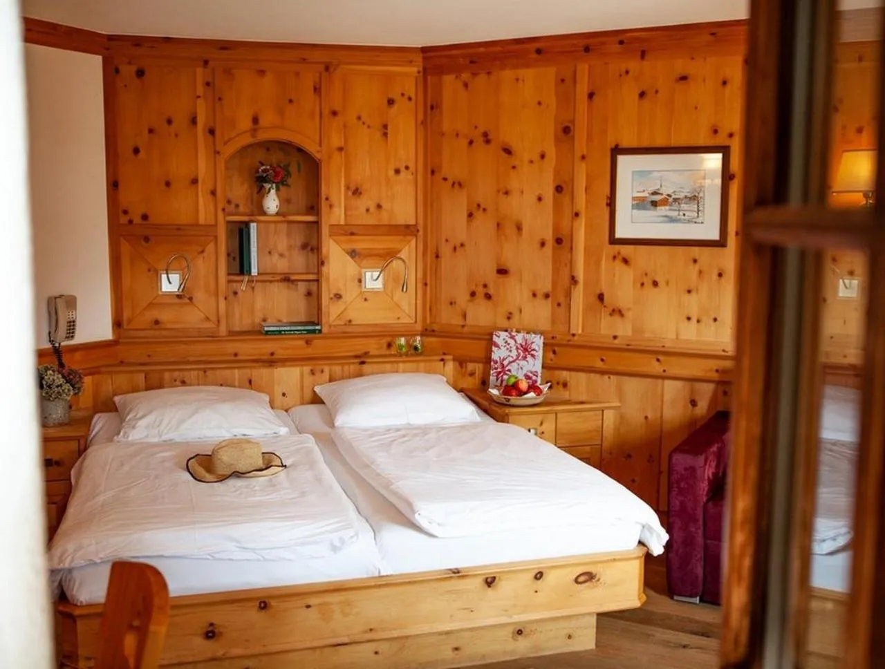 Bedroom, Bed in Hotel Zur Post