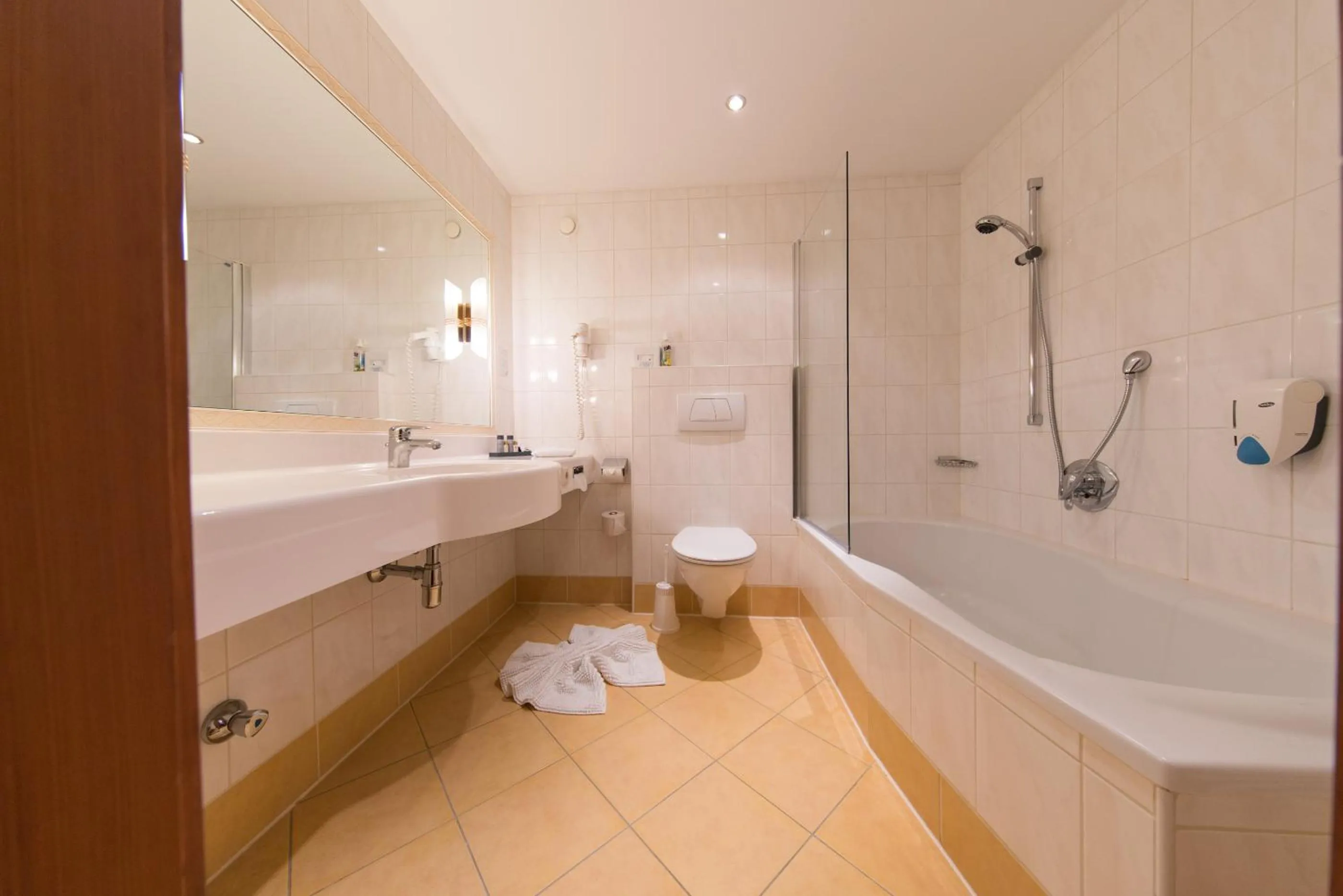 Bathroom in Hotel Zur Post