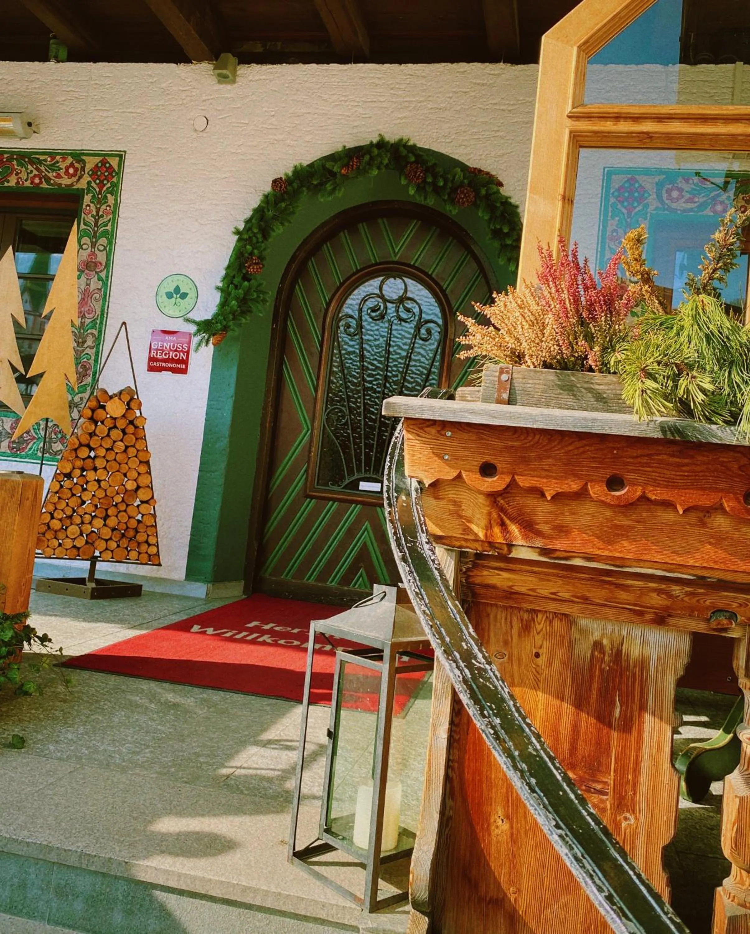 Facade/entrance in Hotel Zur Post