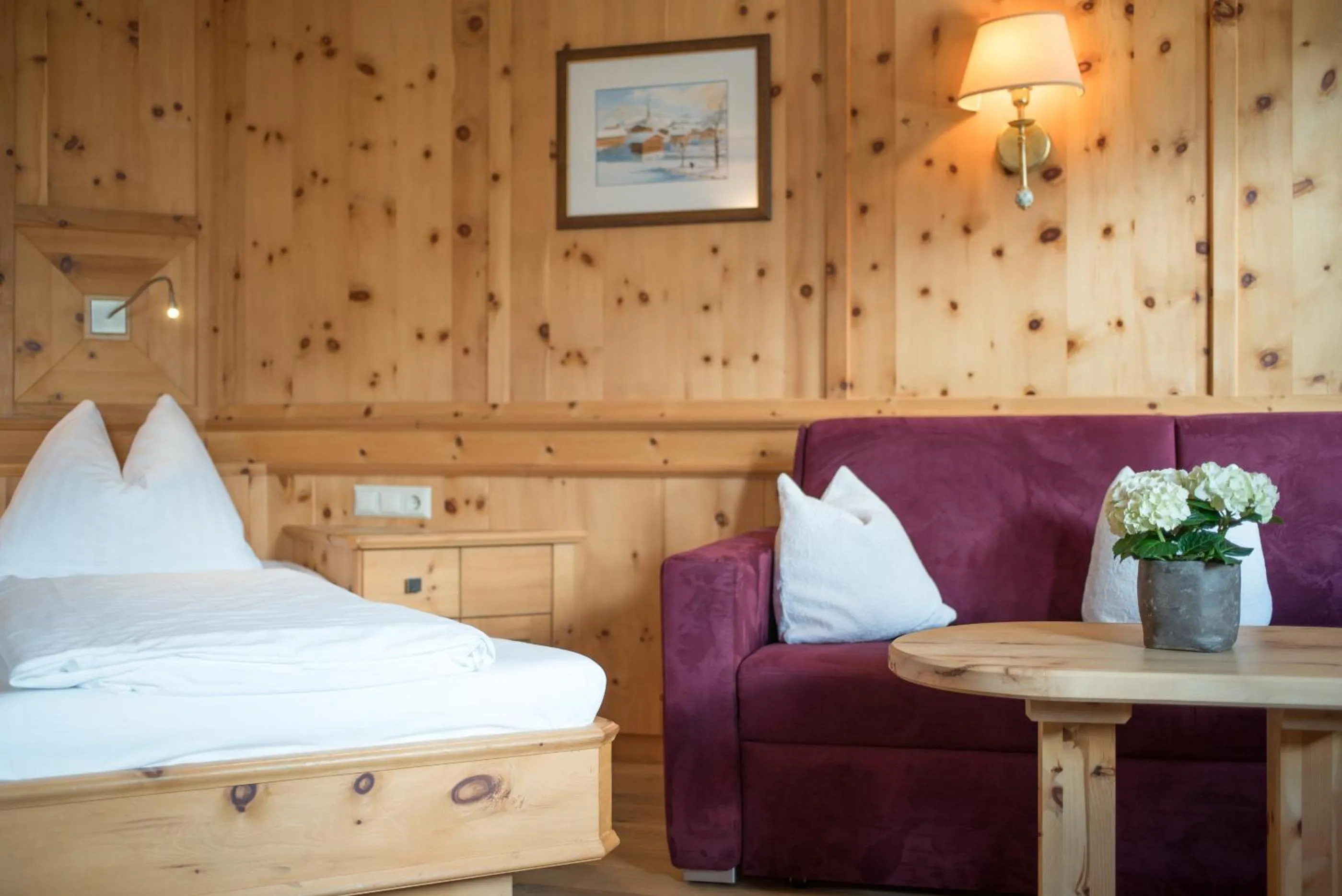 Photo of the whole room, Bed in Hotel Zur Post