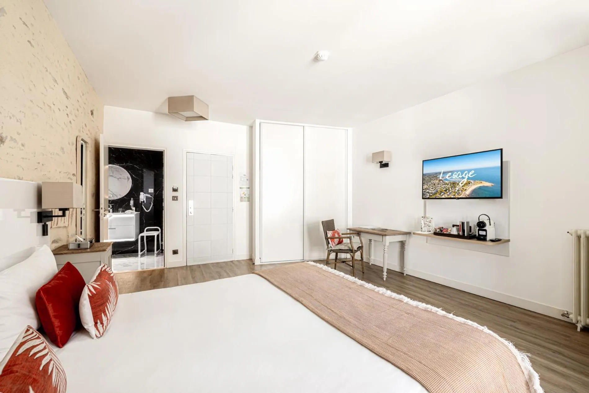 Bed in Hotel Restaurant Lesage