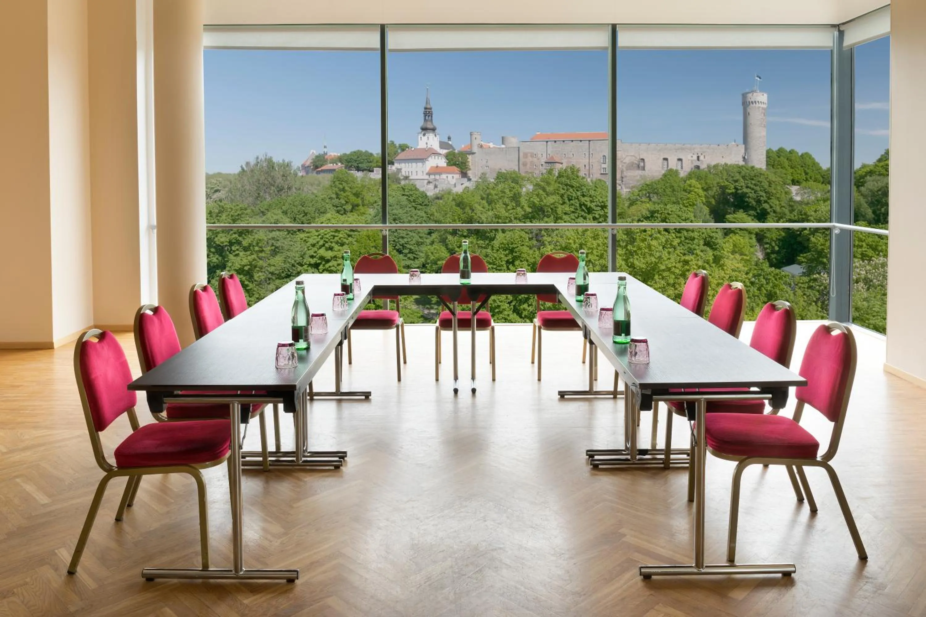 Business facilities in Park Inn by Radisson Meriton Conference & Spa Hotel Tallinn