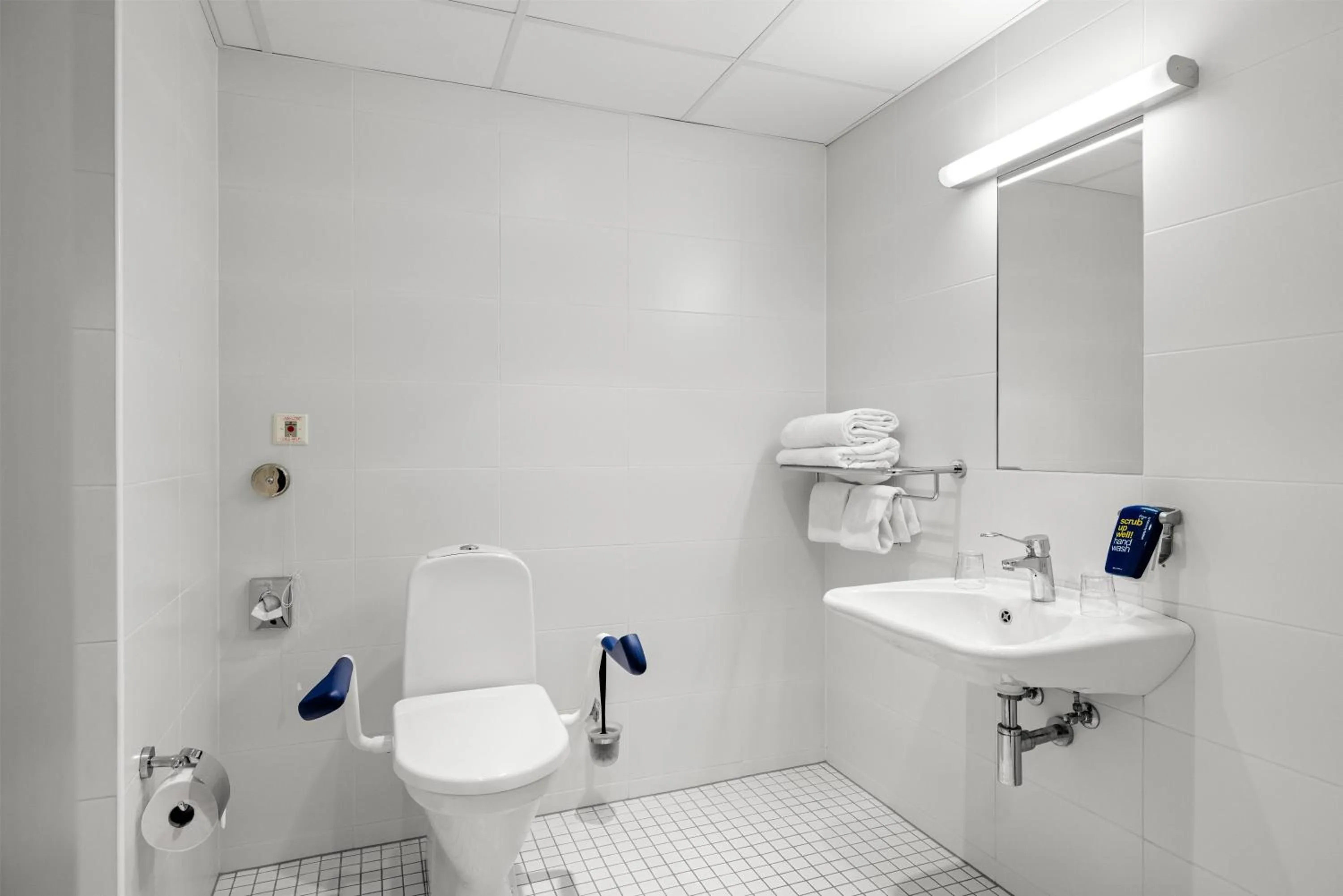 Bathroom in Park Inn by Radisson Meriton Conference & Spa Hotel Tallinn