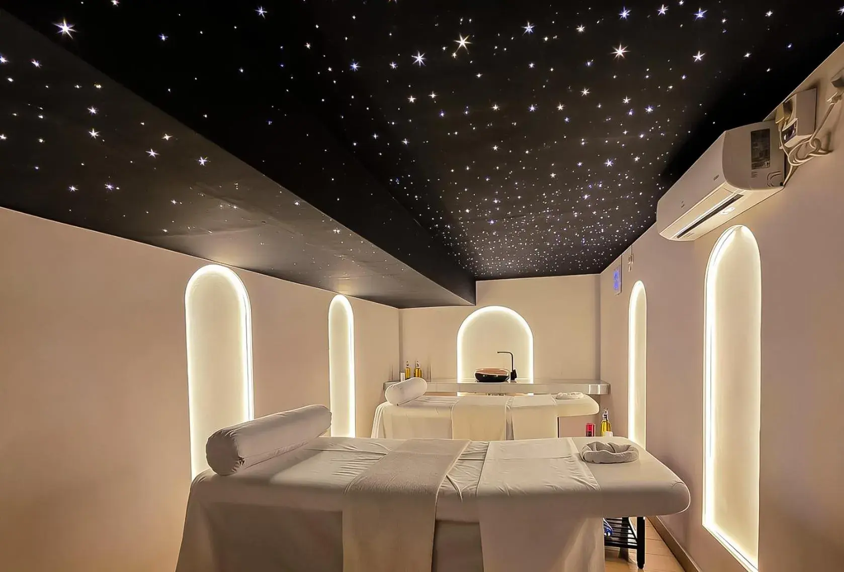 Spa and wellness centre/facilities, Bed in Hotel Sapphire Spa and wellness centre/facilities, Bed in Hotel Sapphire