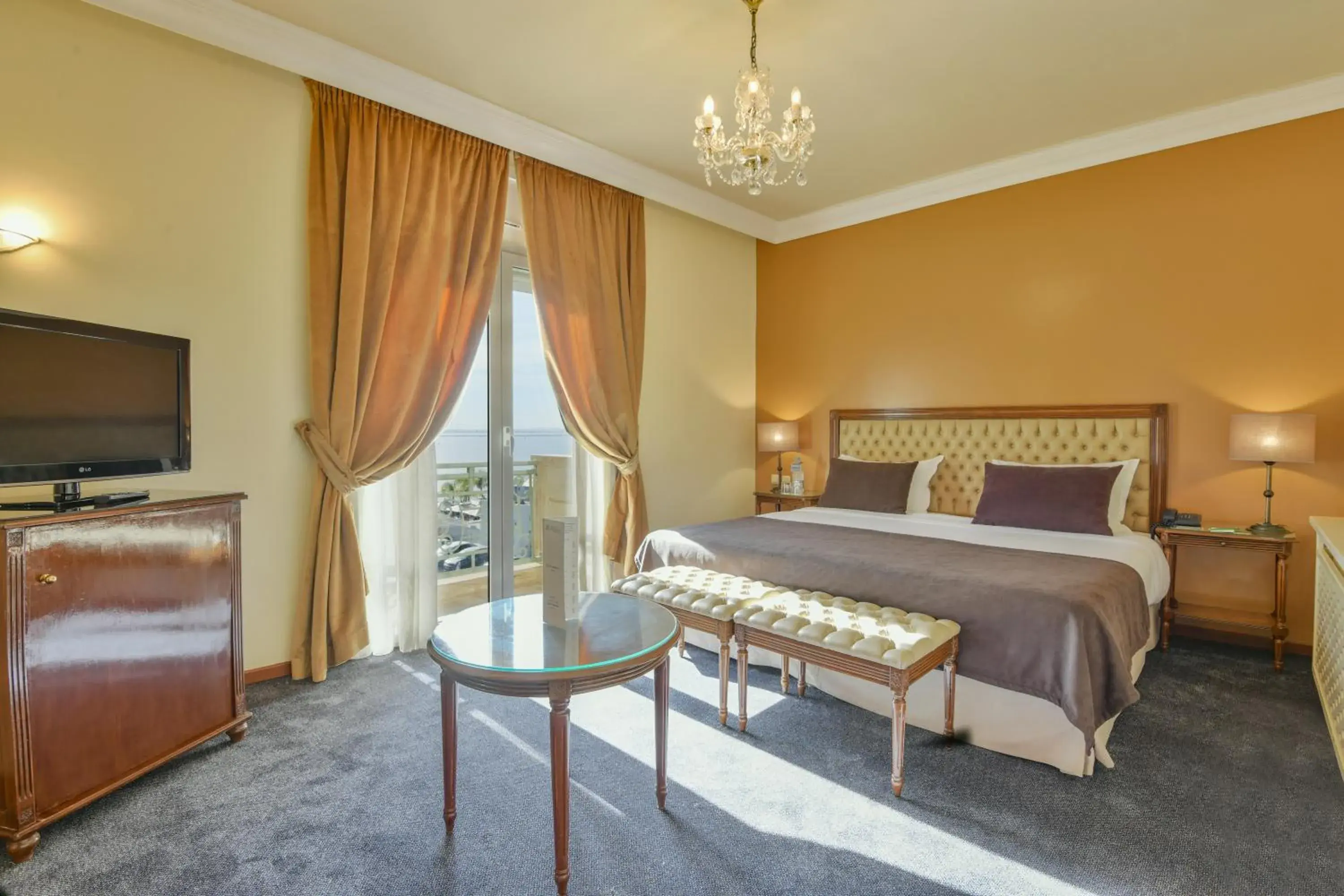 Bed in Acropole Tunis Bed in Acropole Tunis