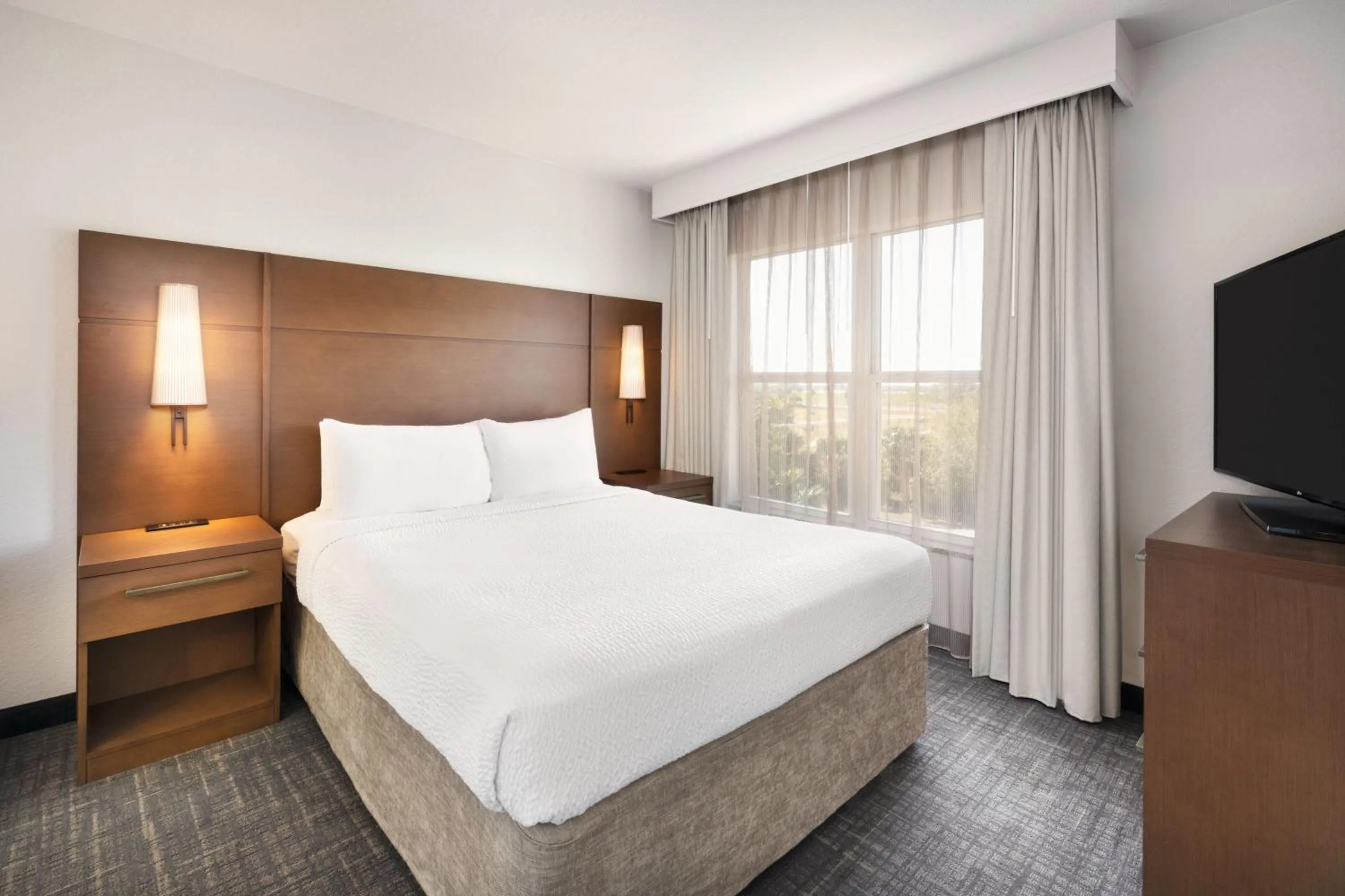 Bedroom, Bed in Residence Inn by Marriott Daytona Beach Speedway/Airport