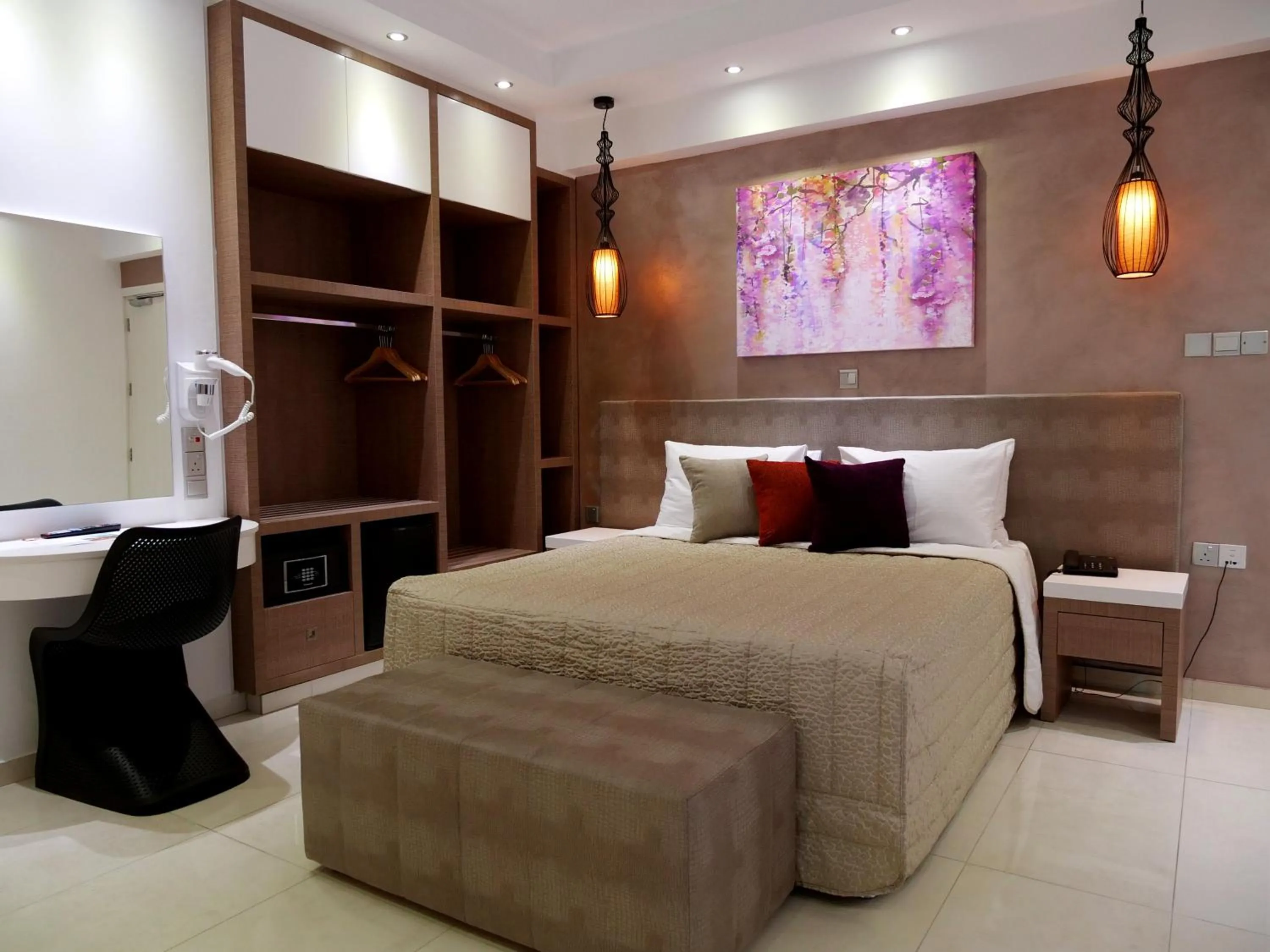 Decorative detail, Bed in Amethyst Napa Hotel & Spa