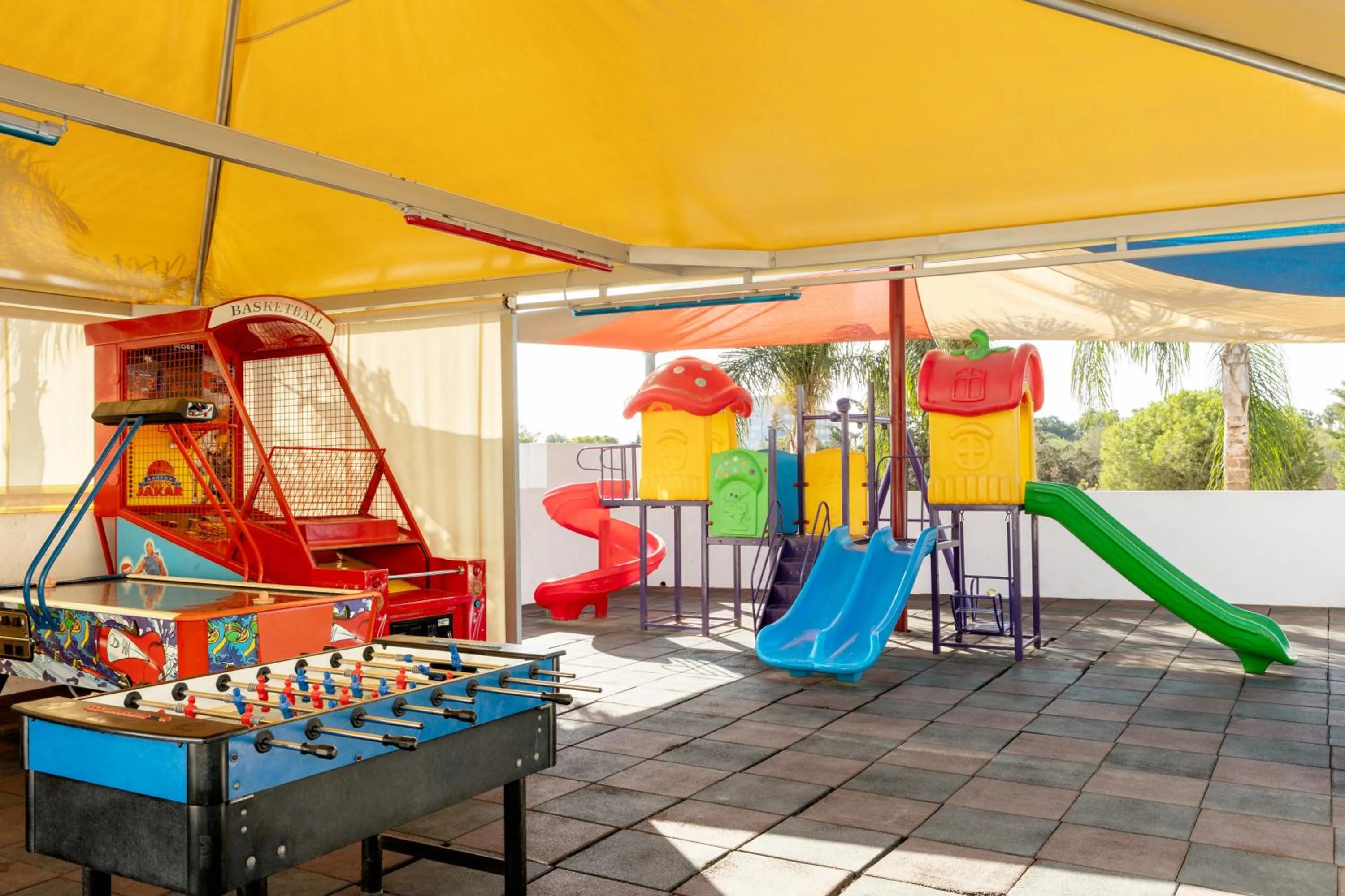 Children play ground in Amethyst Napa Hotel & Spa