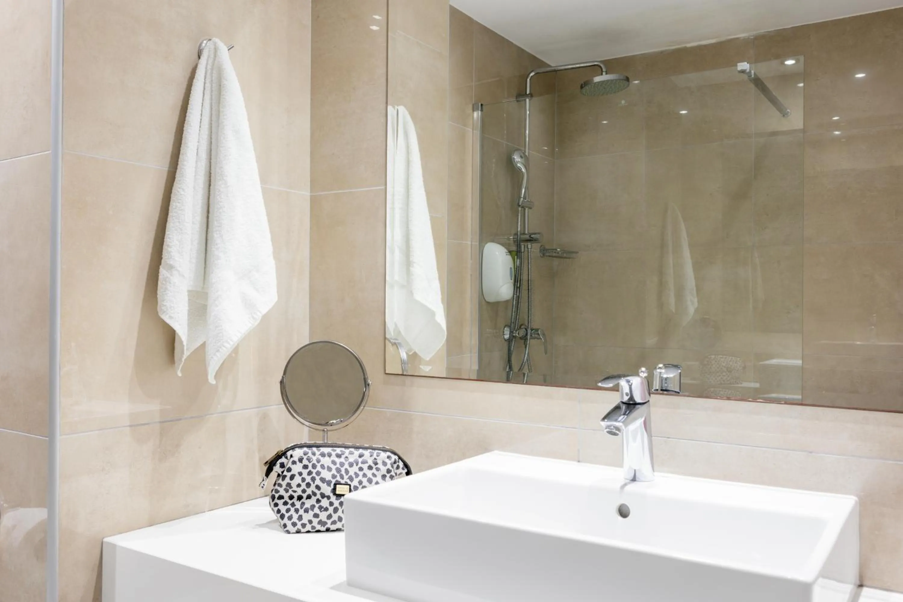 Bathroom in Amethyst Napa Hotel & Spa