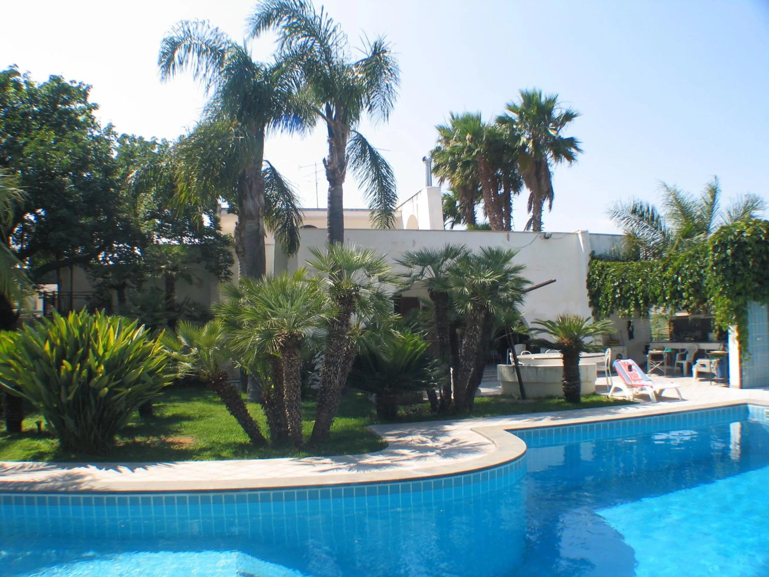 Swimming pool in Cuore Di Palme