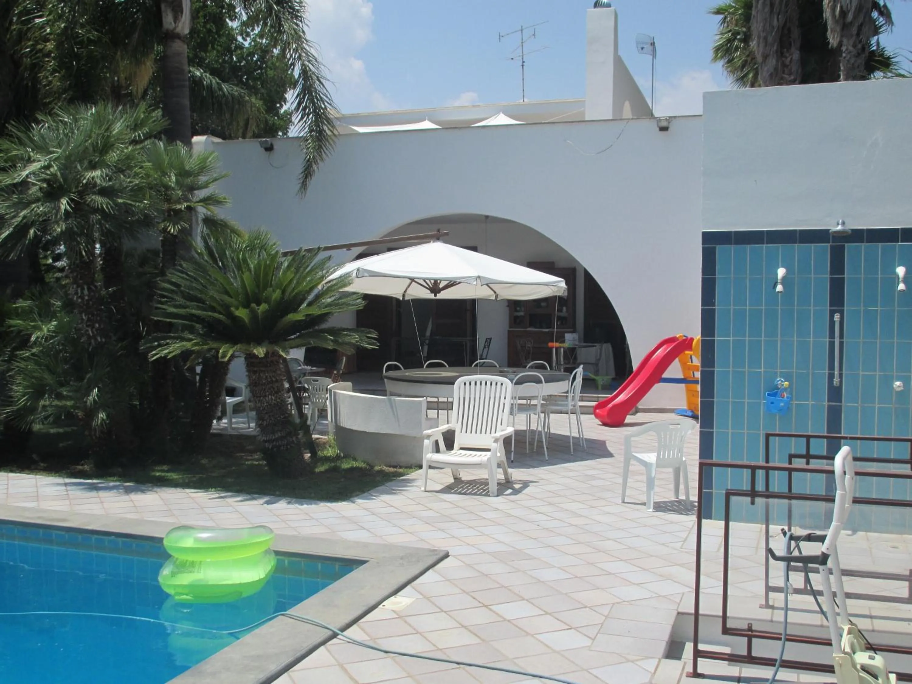 Swimming pool in Cuore Di Palme